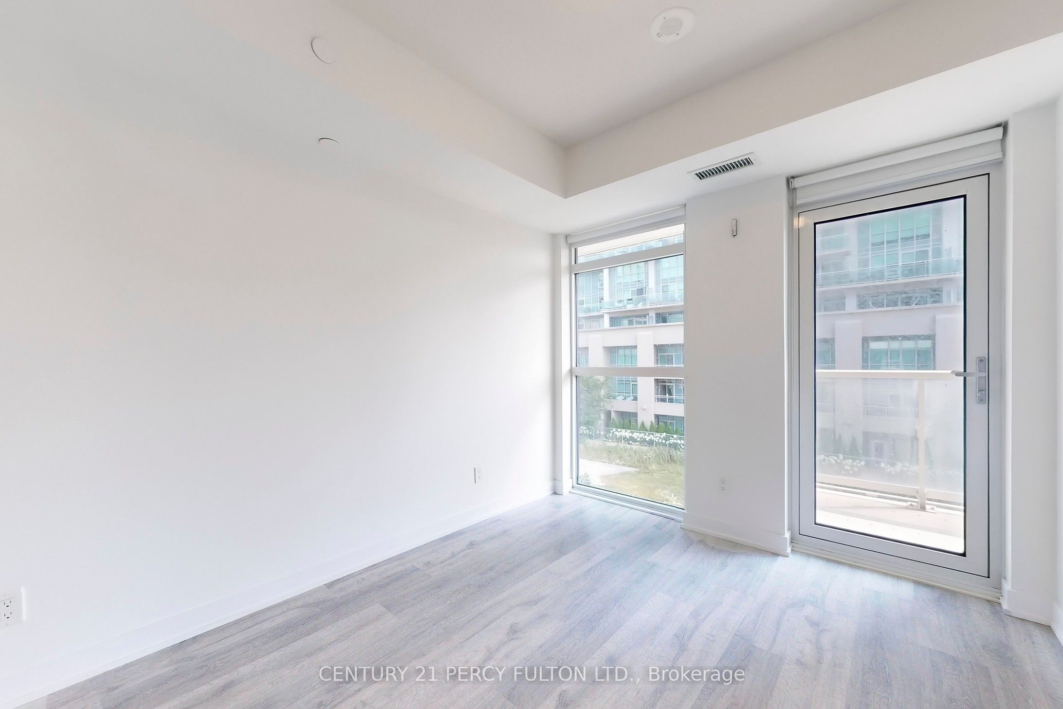 251 Manitoba Street 313 Property Photo 24