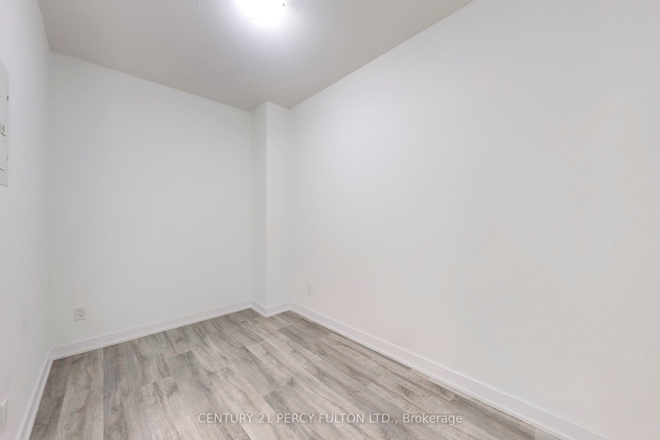251 Manitoba Street 313 Property Photo 32