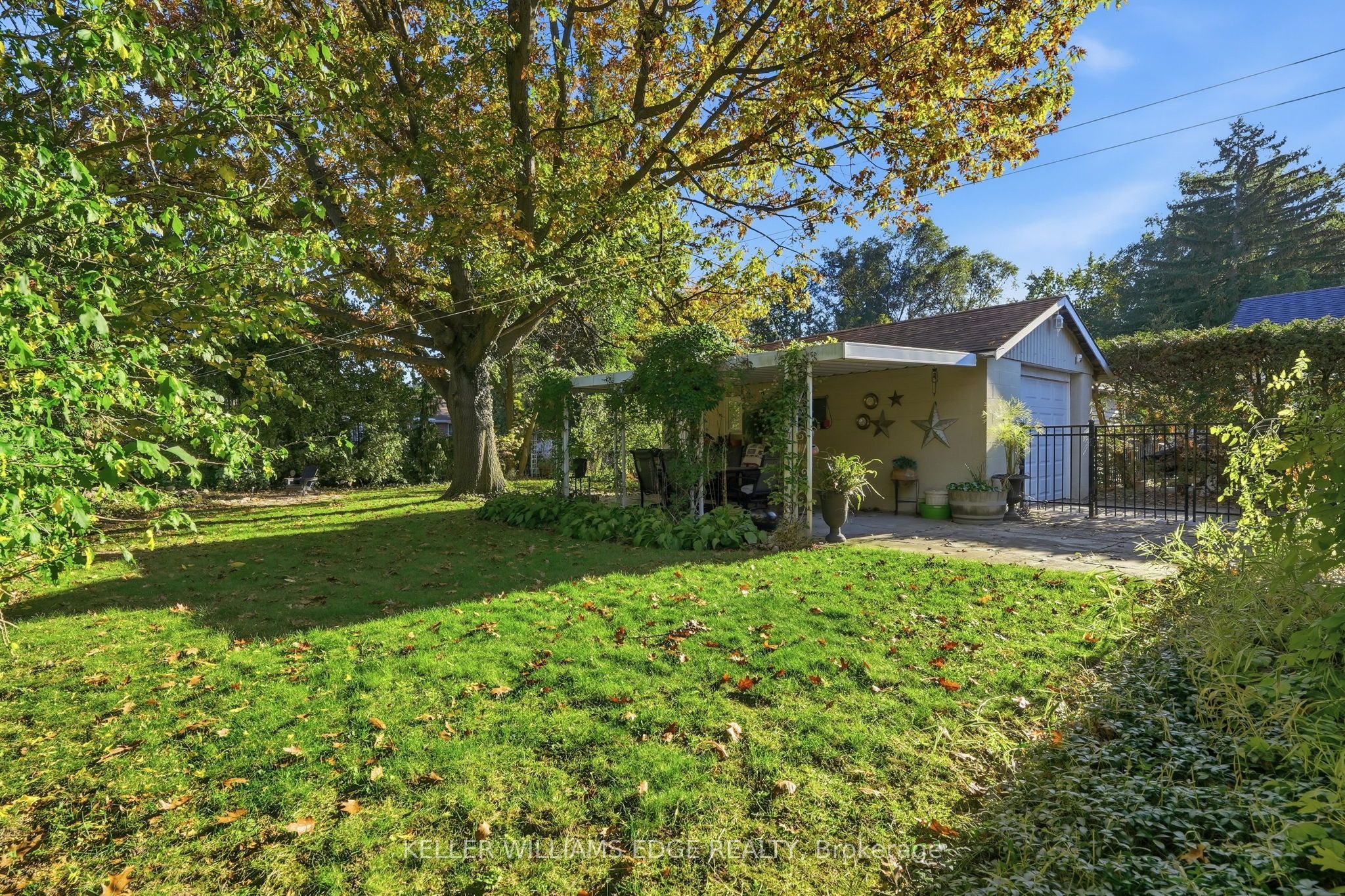 660 Wickens Avenue Property Photo 30