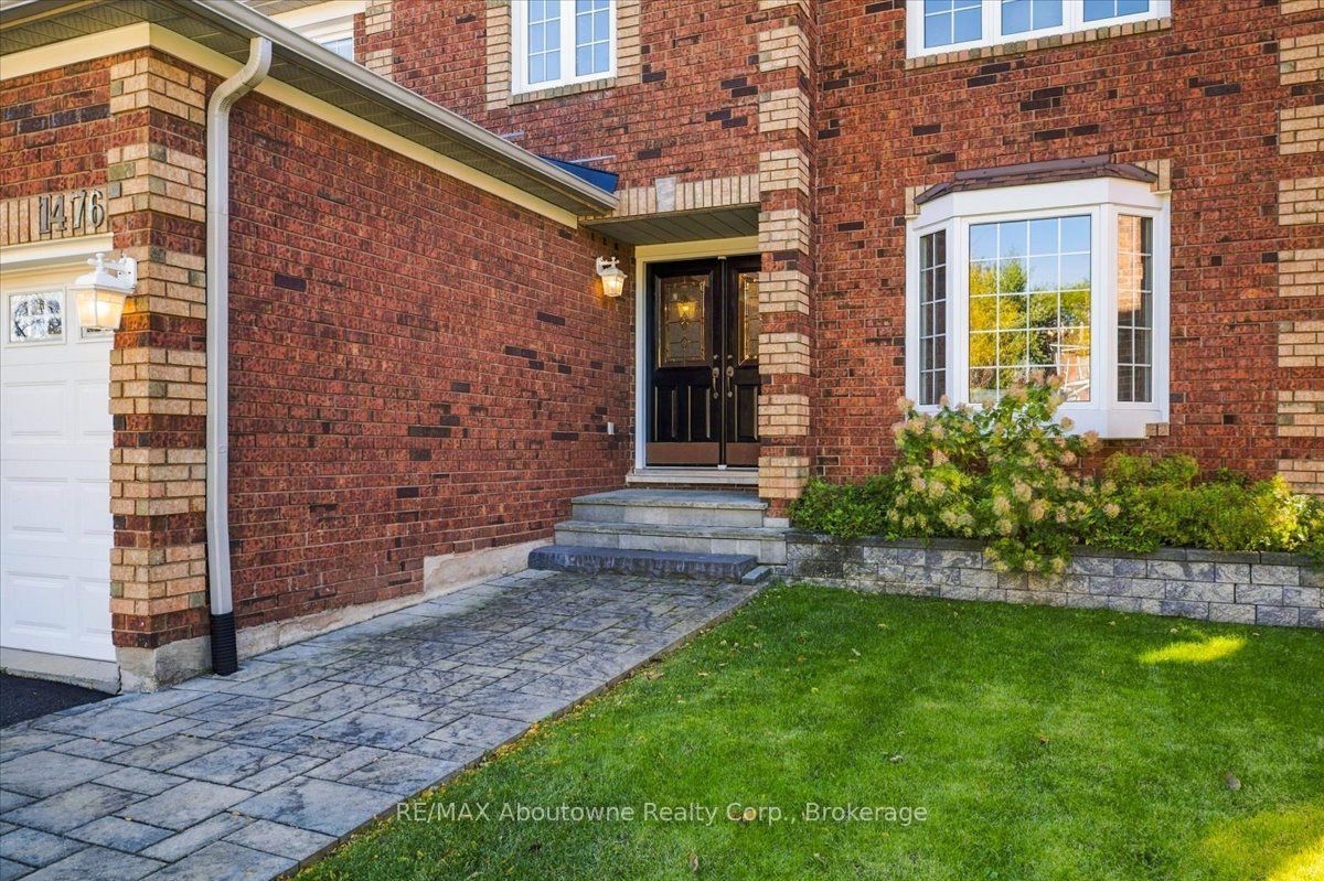 1476 Livery Lane Property Photo 3