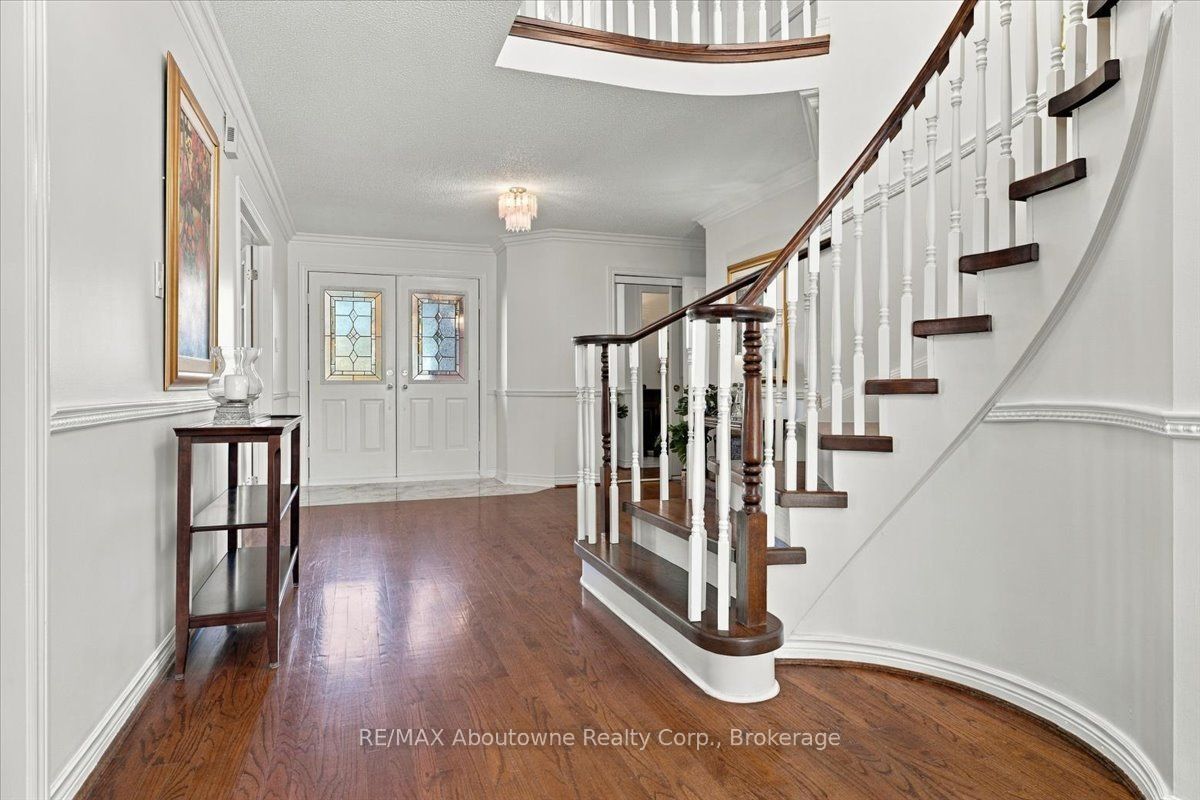 1476 Livery Lane Property Photo 5