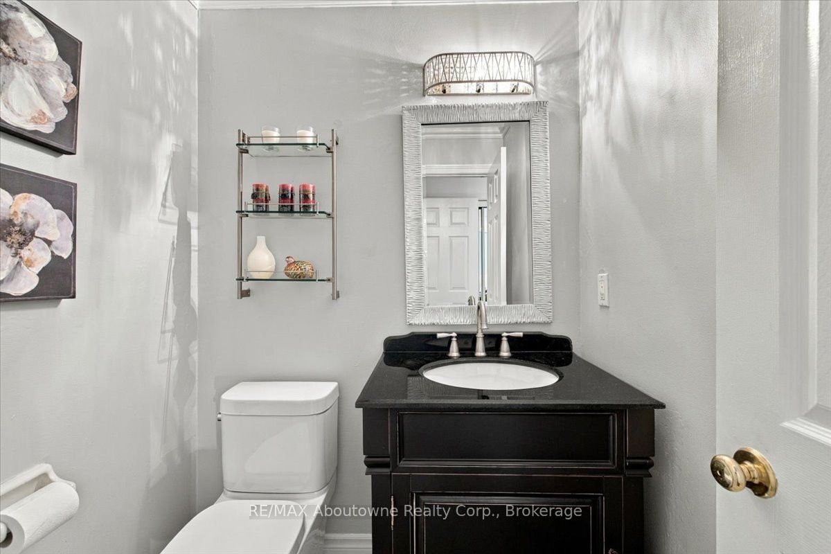 1476 Livery Lane Property Photo 18
