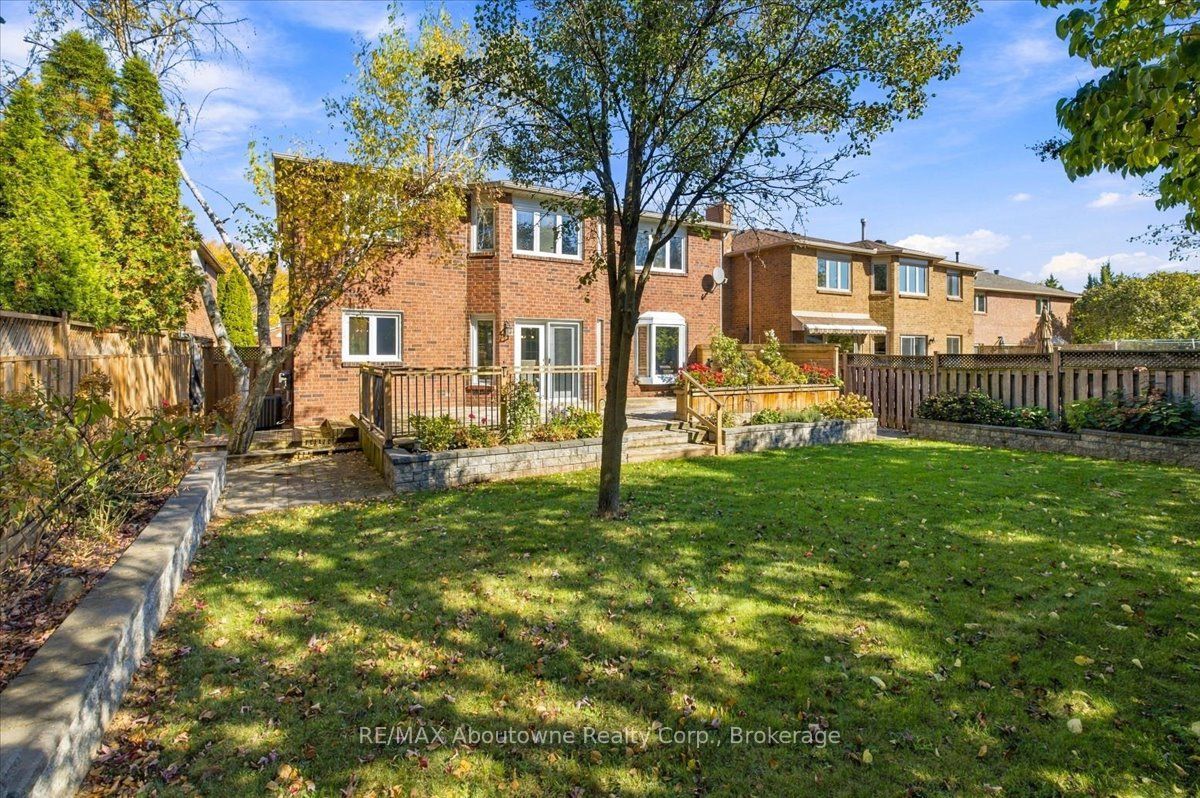 1476 Livery Lane Property Photo 33