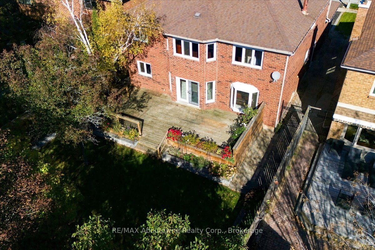 1476 Livery Lane Property Photo 44