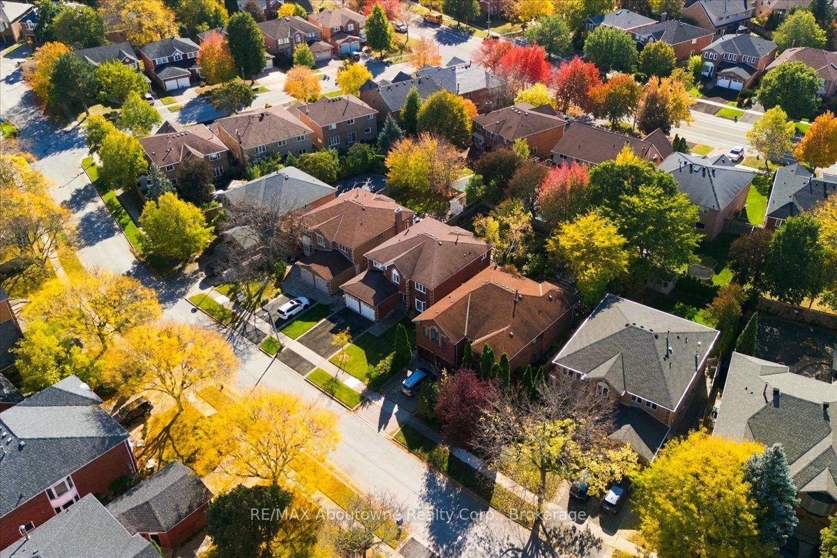 1476 Livery Lane Property Photo 45
