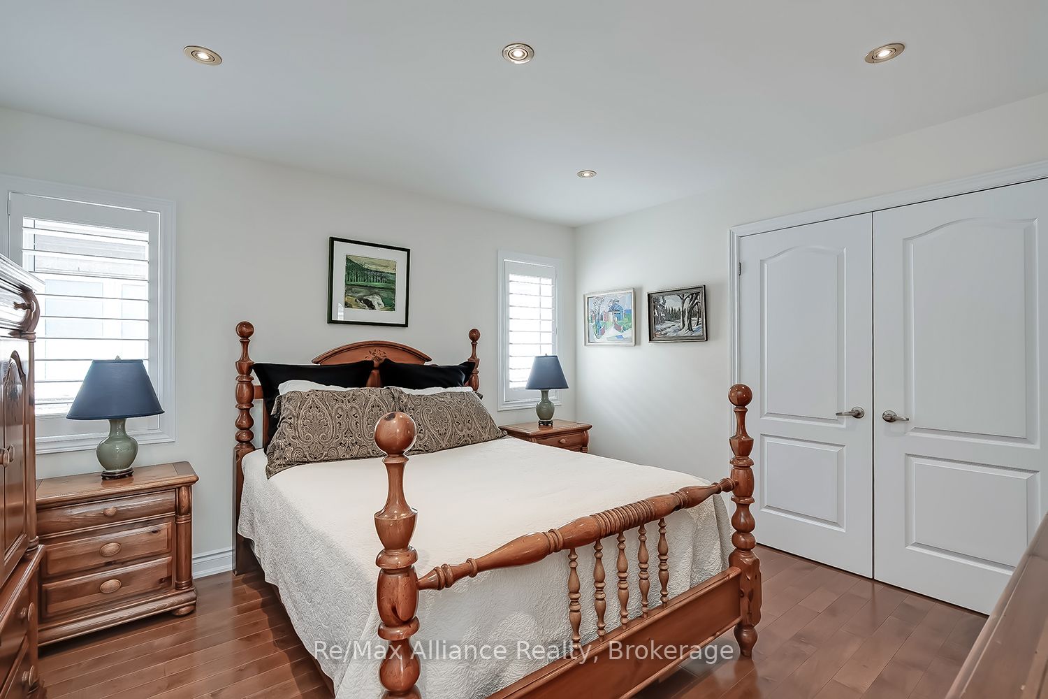 203 Burloak Drive Property Photo 30