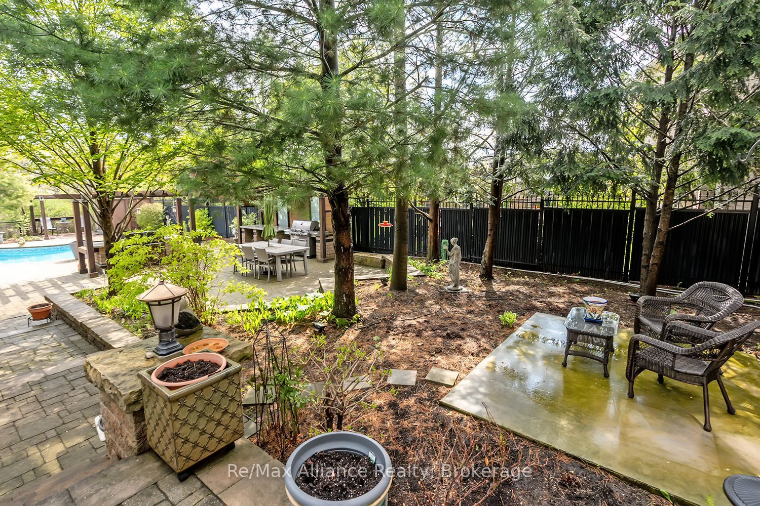 203 Burloak Drive Property Photo 39