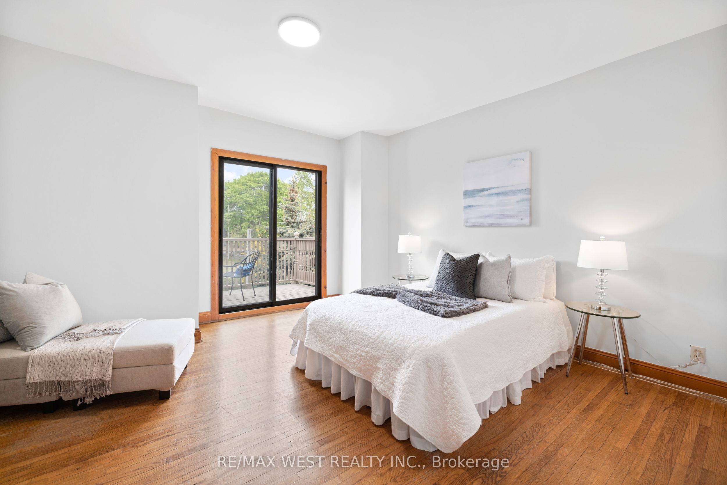 151 Humberside Avenue Property Photo 11