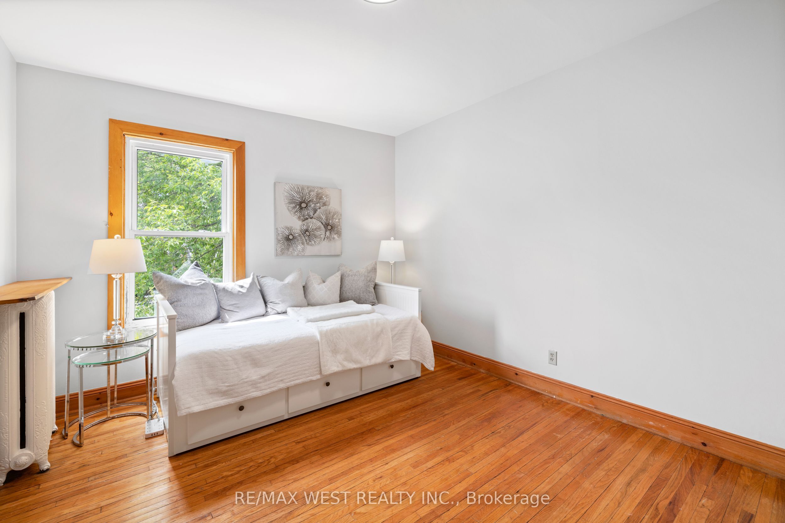 151 Humberside Avenue Property Photo 13