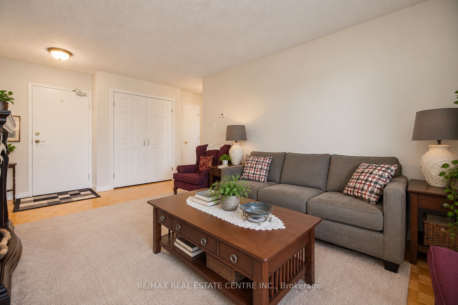 8 Fead Street Property Photo 13