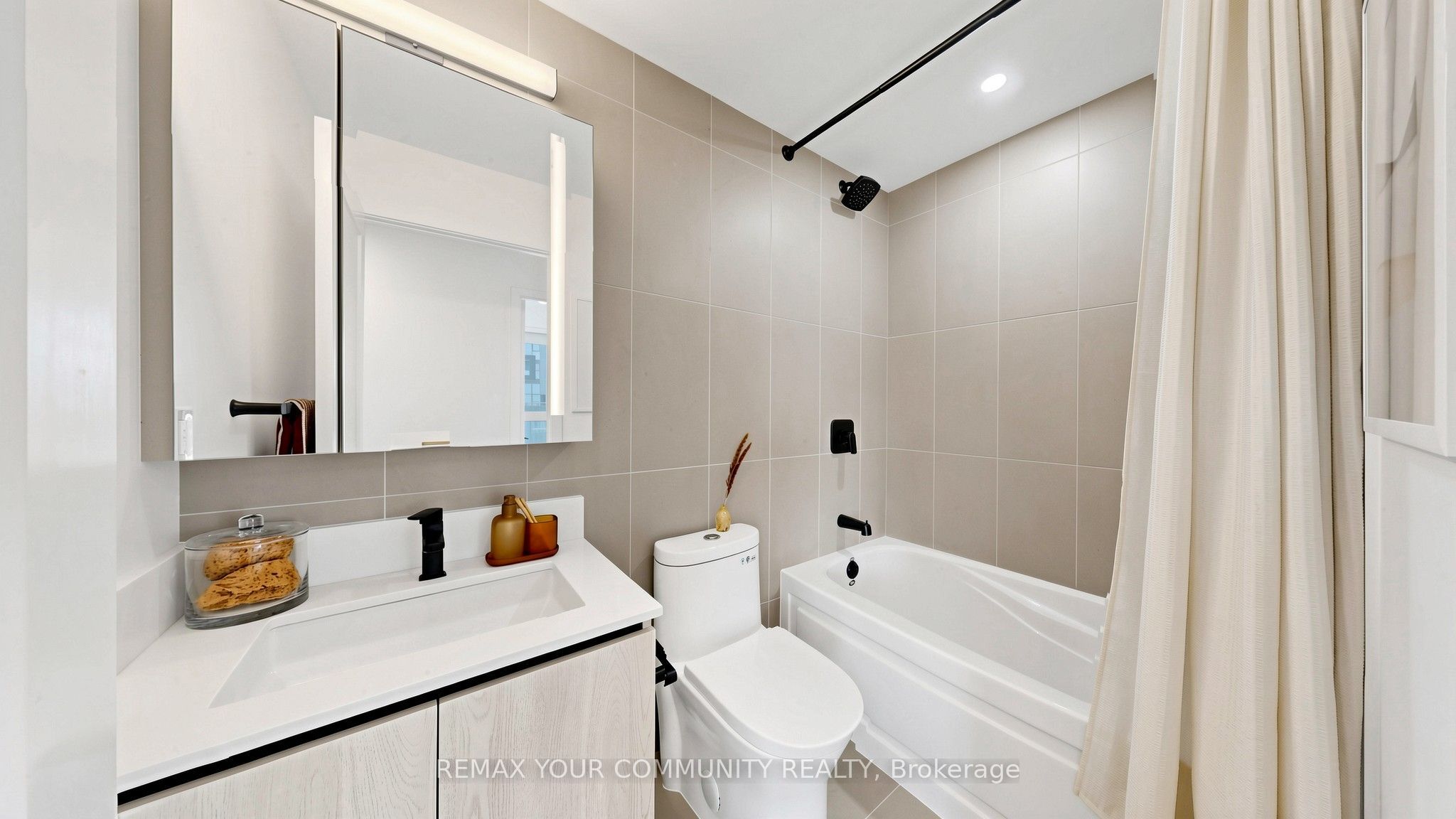 209 W Steeles Avenue W 3605 Property Photo 18
