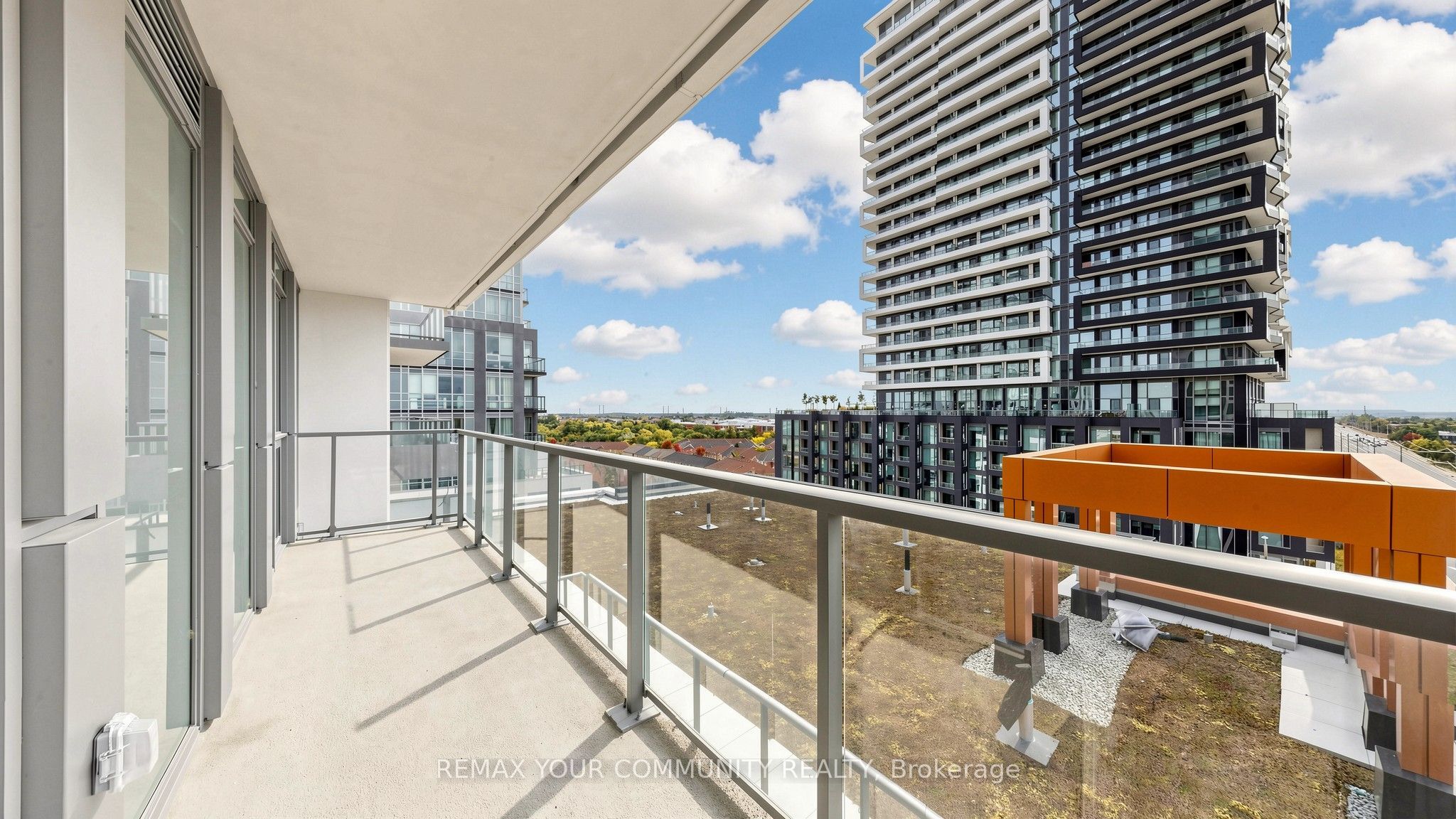 209 W Steeles Avenue W 3605 Property Photo 21