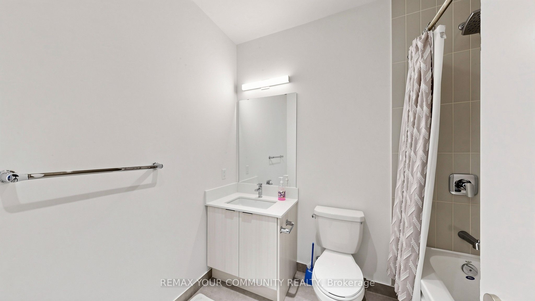 209 W Steeles Avenue W 3605 Property Photo 32