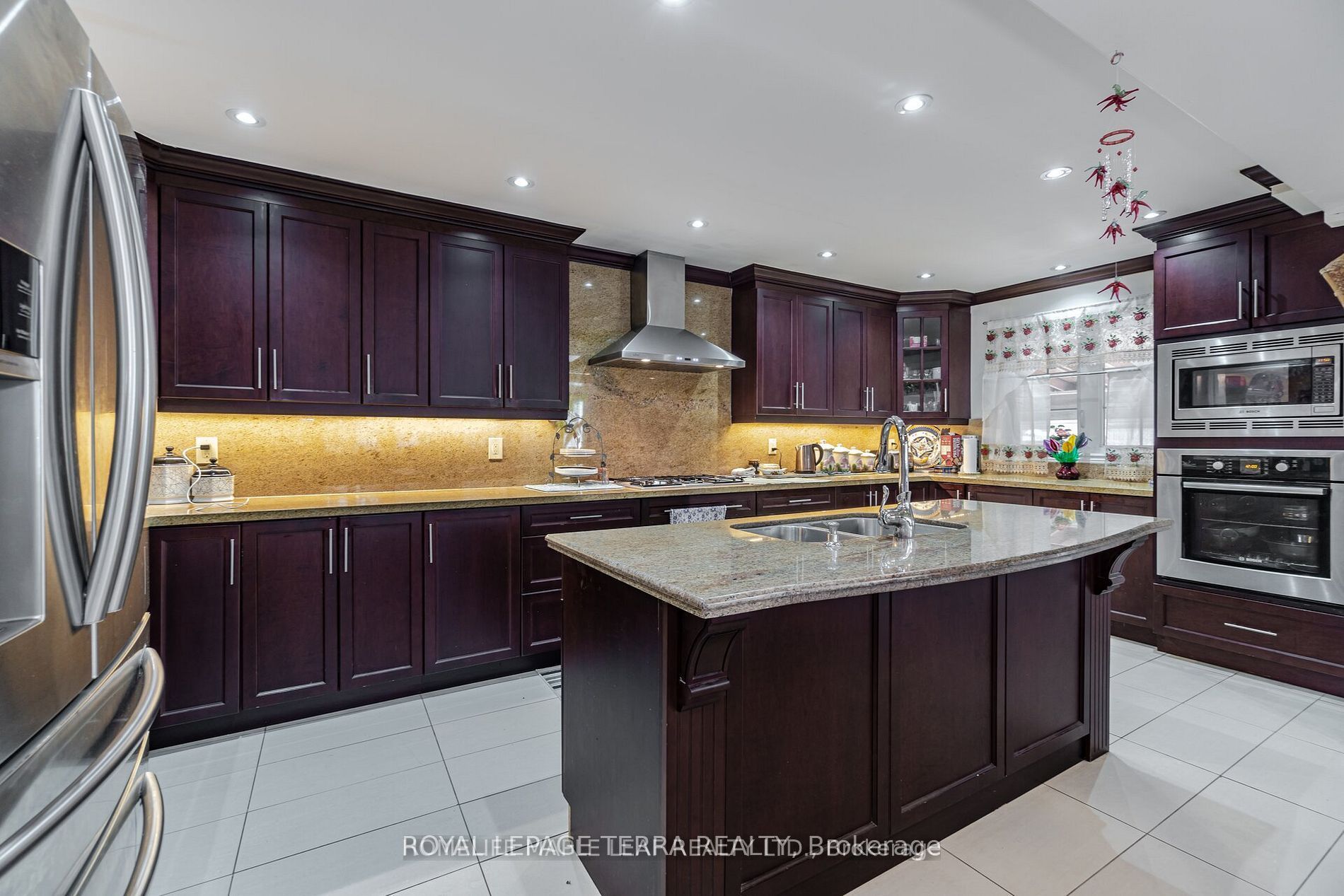 14 Sheringham Street Property Photo 11
