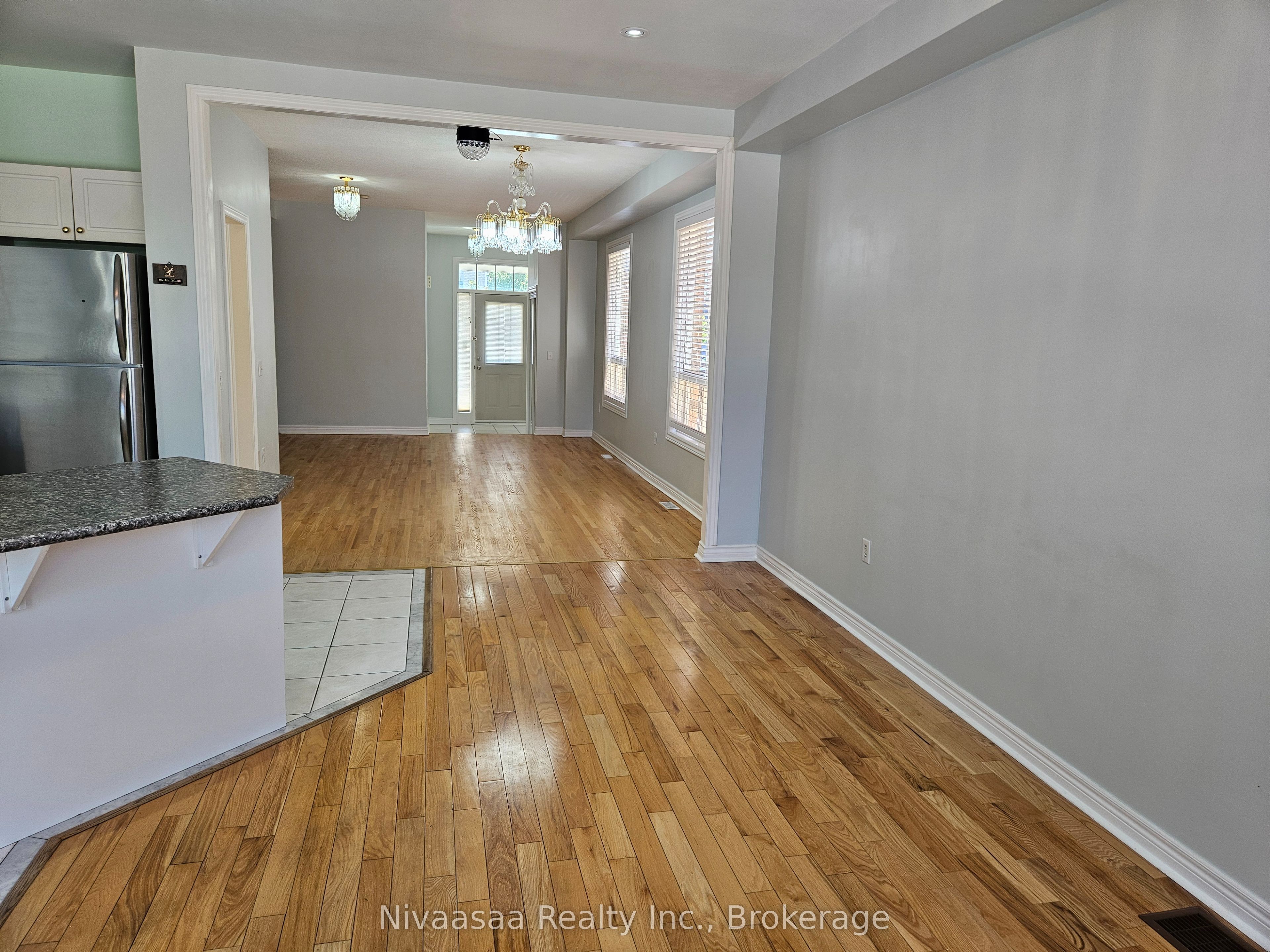 926 Ledbury Crescent Property Photo 9