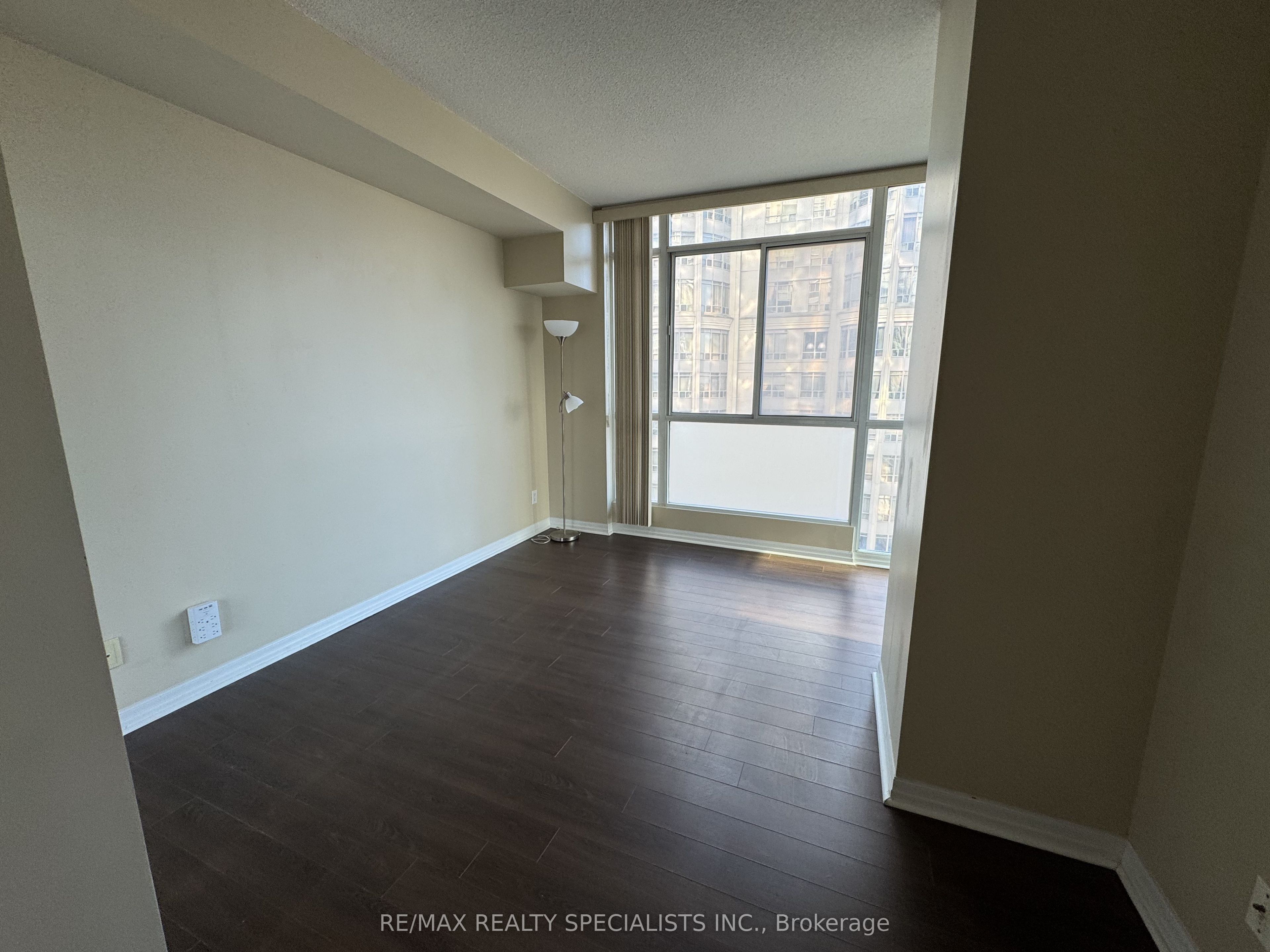 225 Webb Drive 2302 Property Photo 6