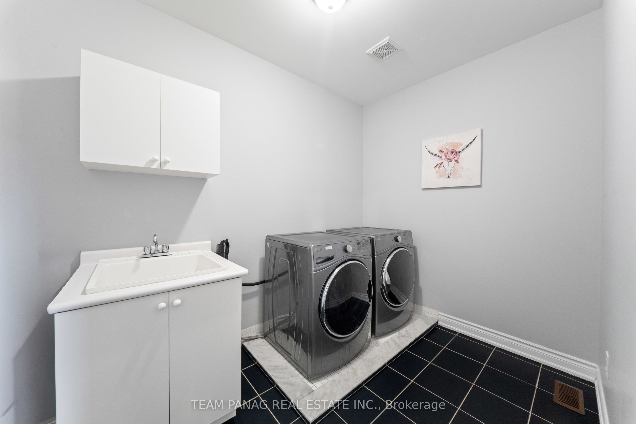 71 Squire Ellis Drive Property Photo 45