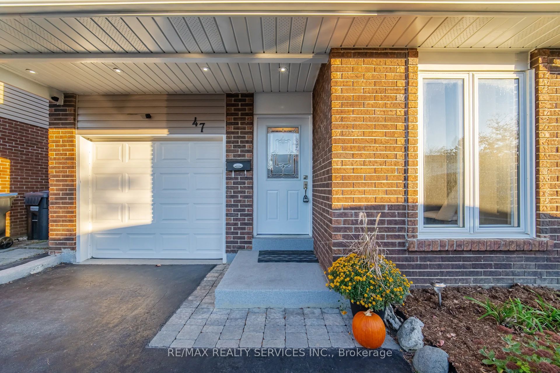47 Lindridge Avenue Property Photo 3