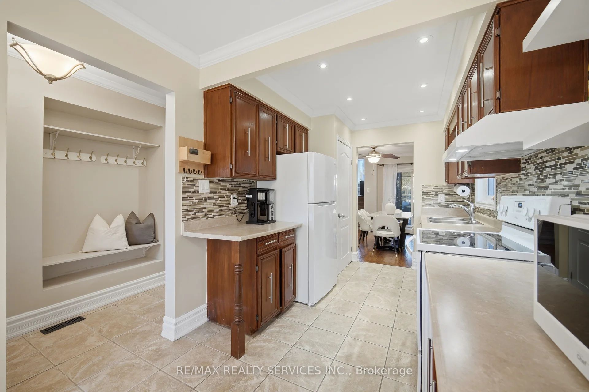 47 Lindridge Avenue Property Photo 6