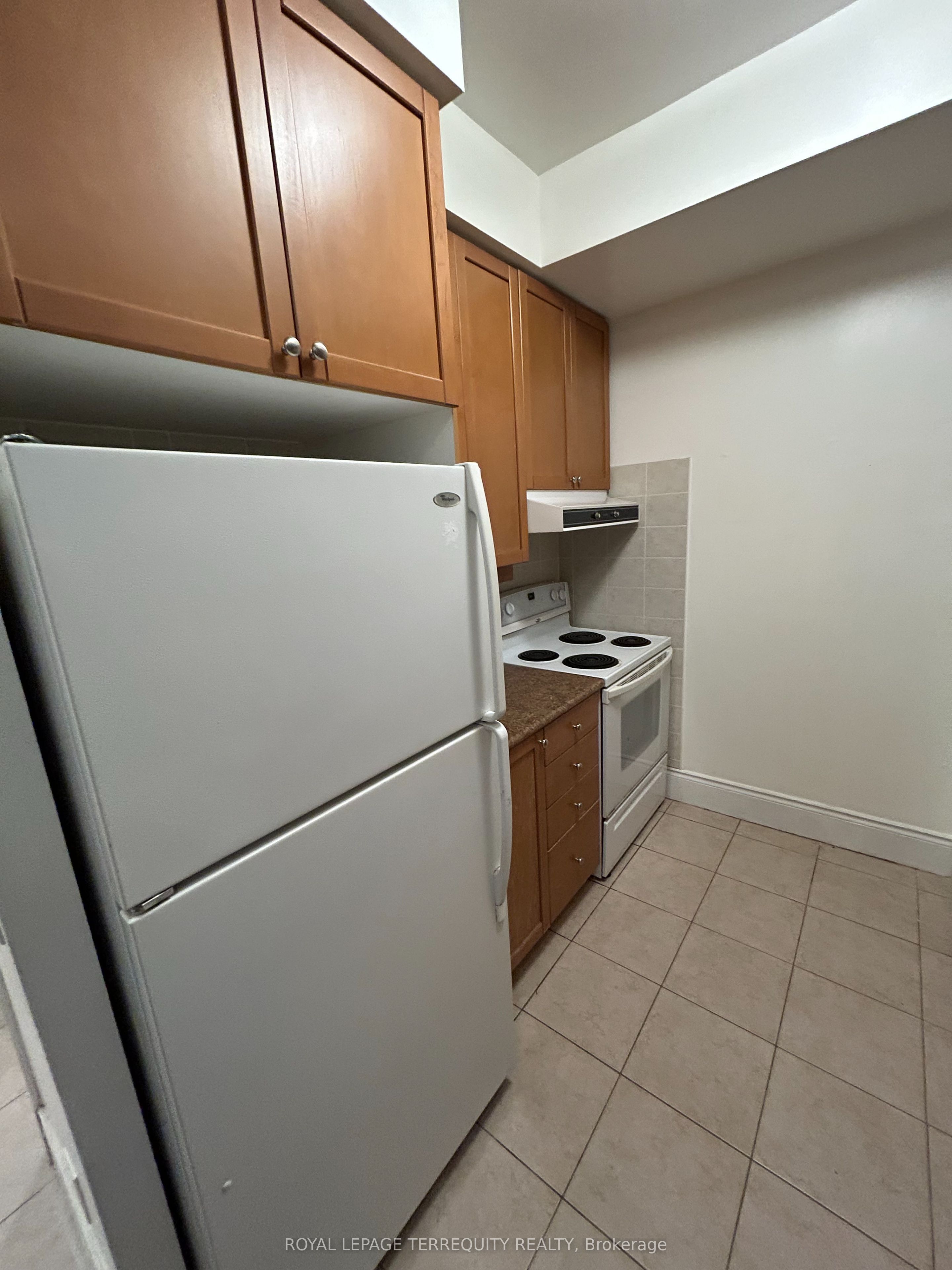 700 Humberwood Boulevard 1531 Property Photo 2