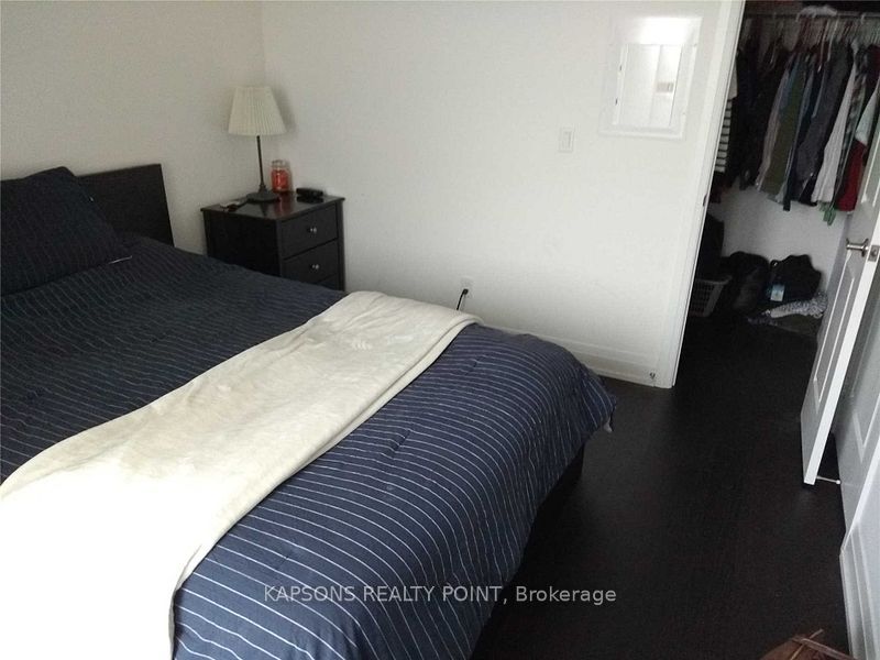 65 Speers Road 1712 Property Photo 11