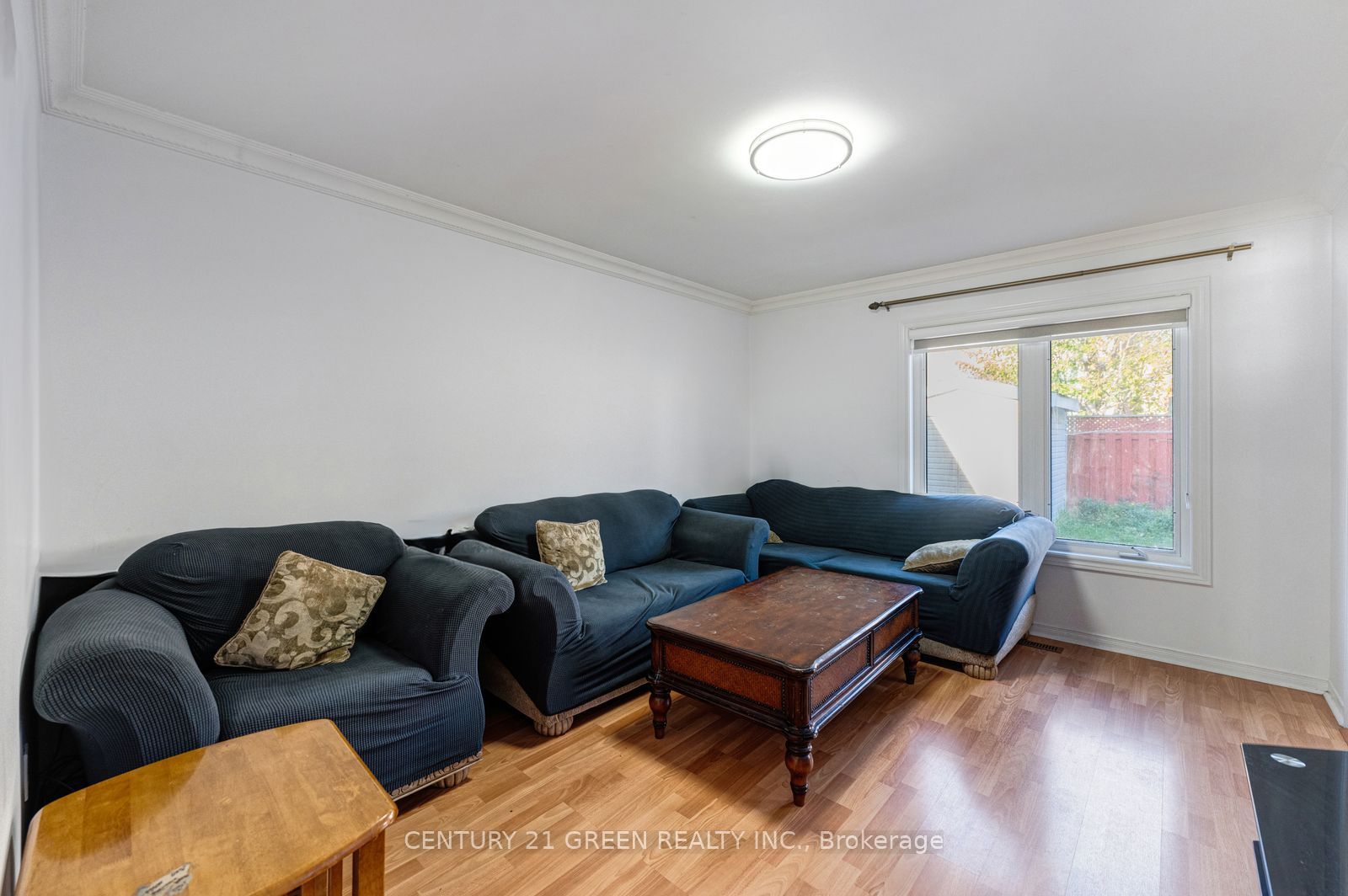 215 Kingknoll Drive Property Photo 15