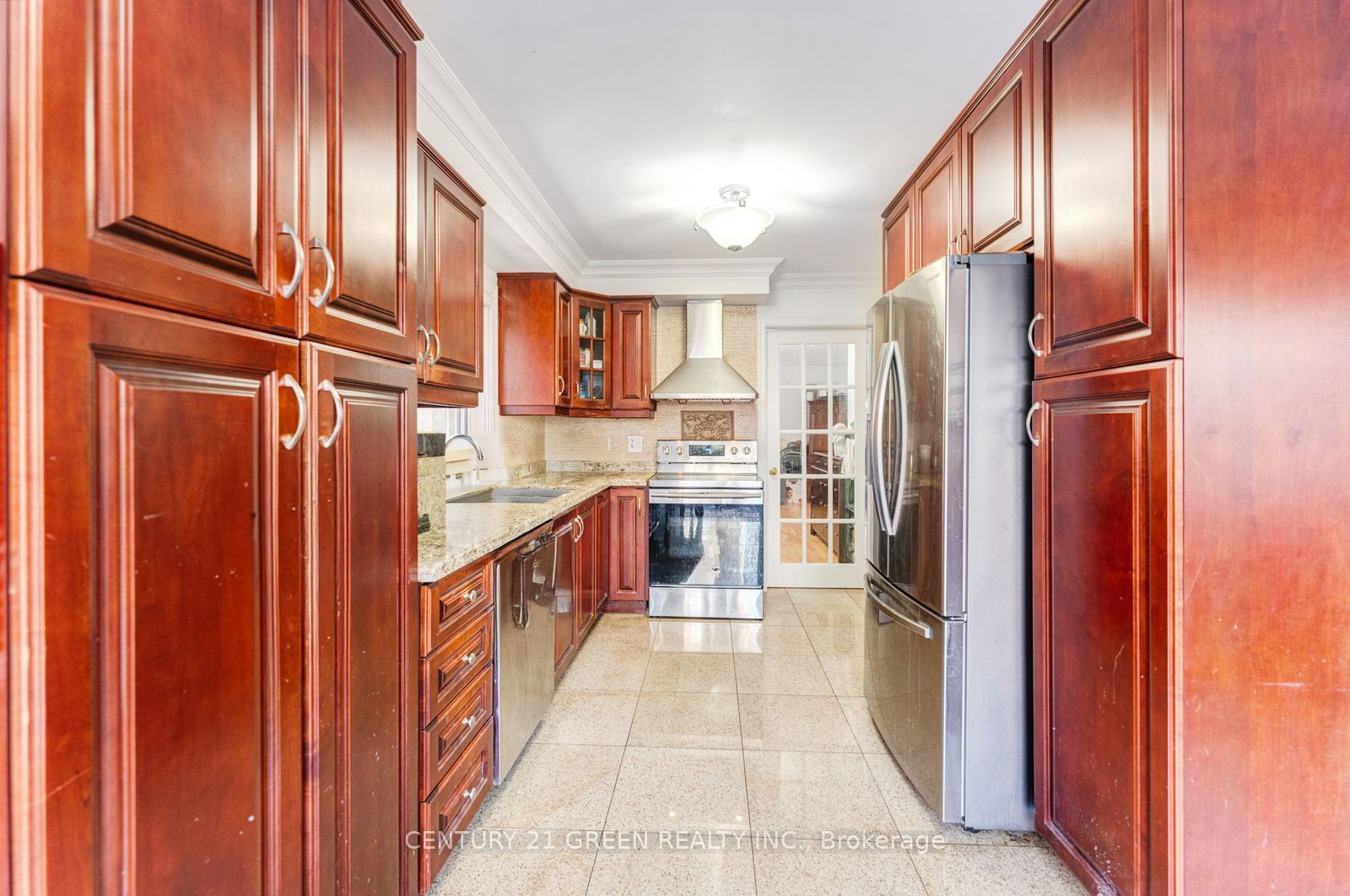 215 Kingknoll Drive Property Photo 19