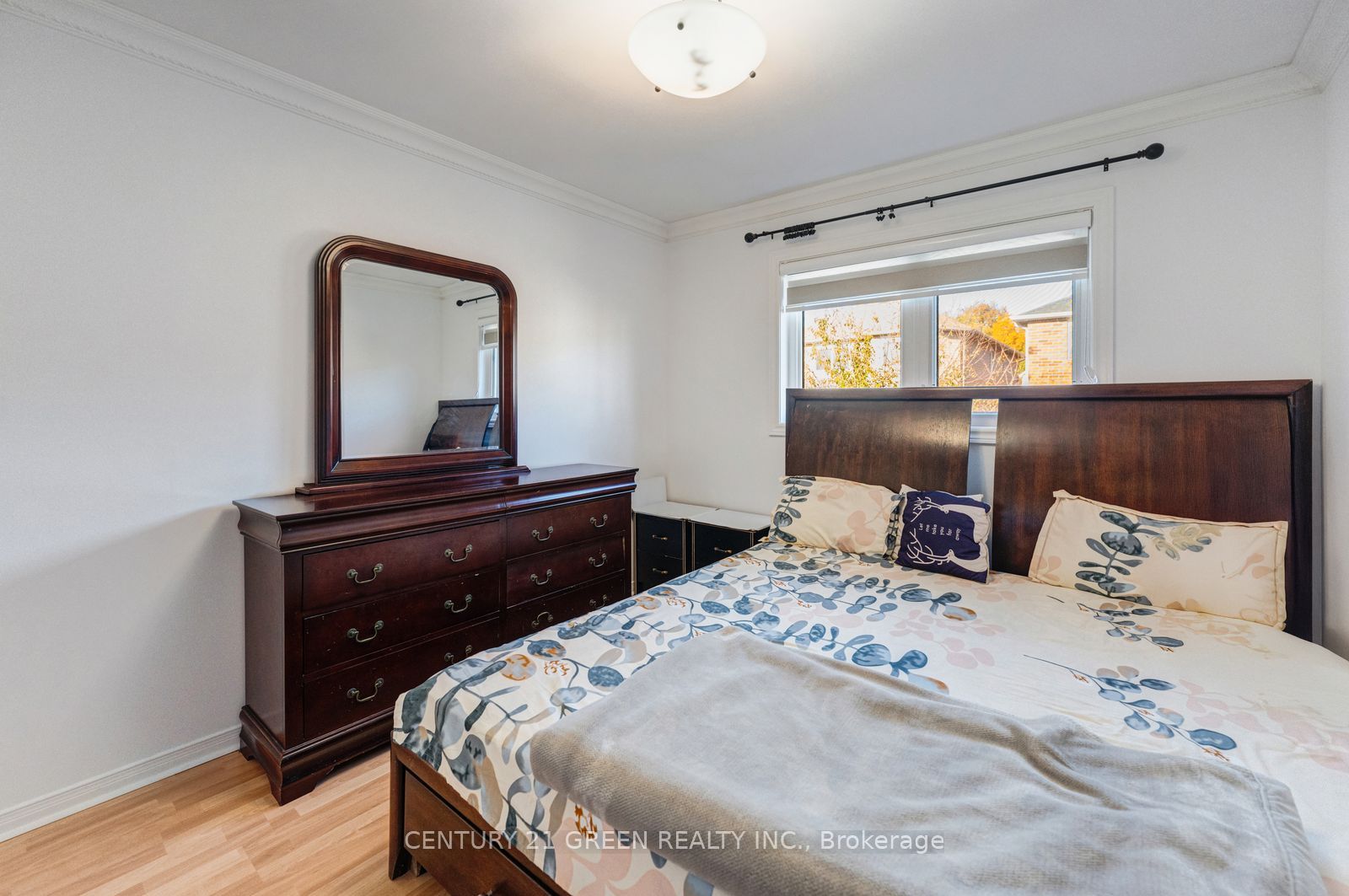 215 Kingknoll Drive Property Photo 36