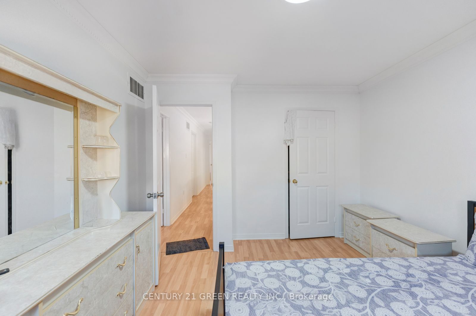 215 Kingknoll Drive Property Photo 39