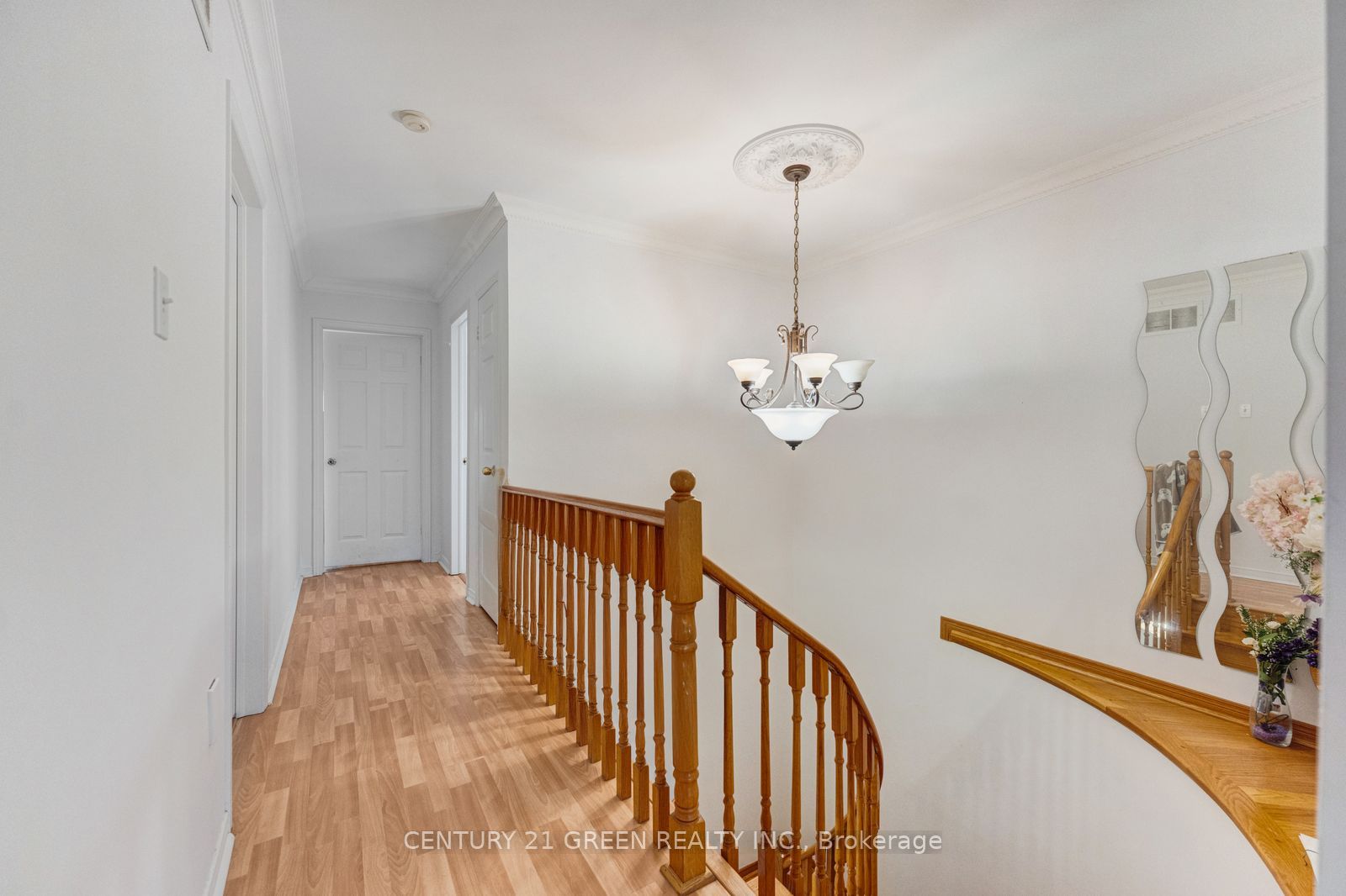 215 Kingknoll Drive Property Photo 40
