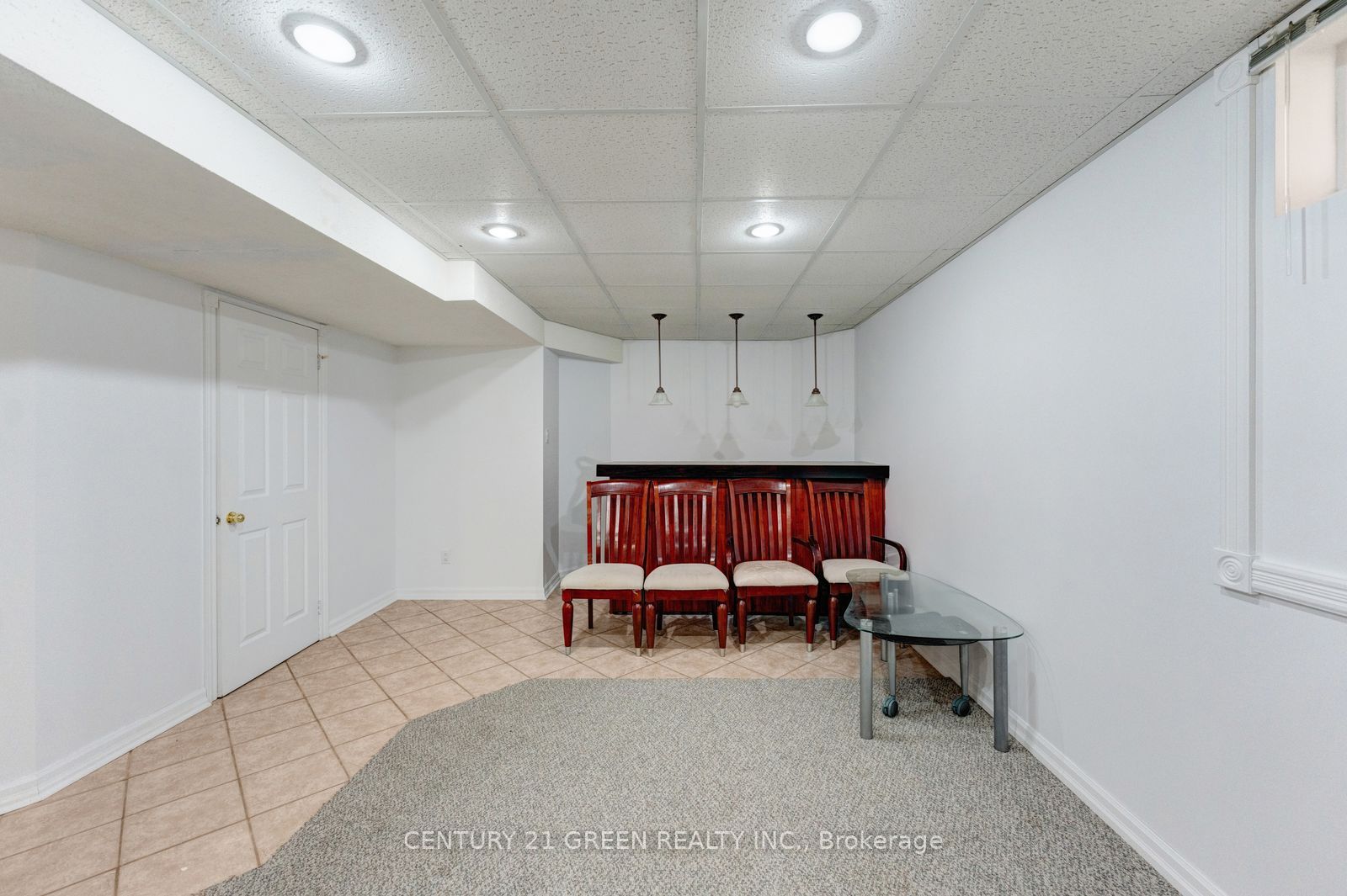 215 Kingknoll Drive Property Photo 45