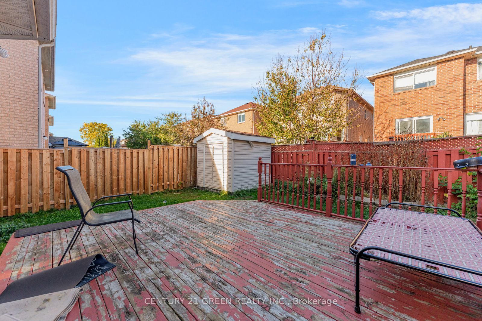 215 Kingknoll Drive Property Photo 47