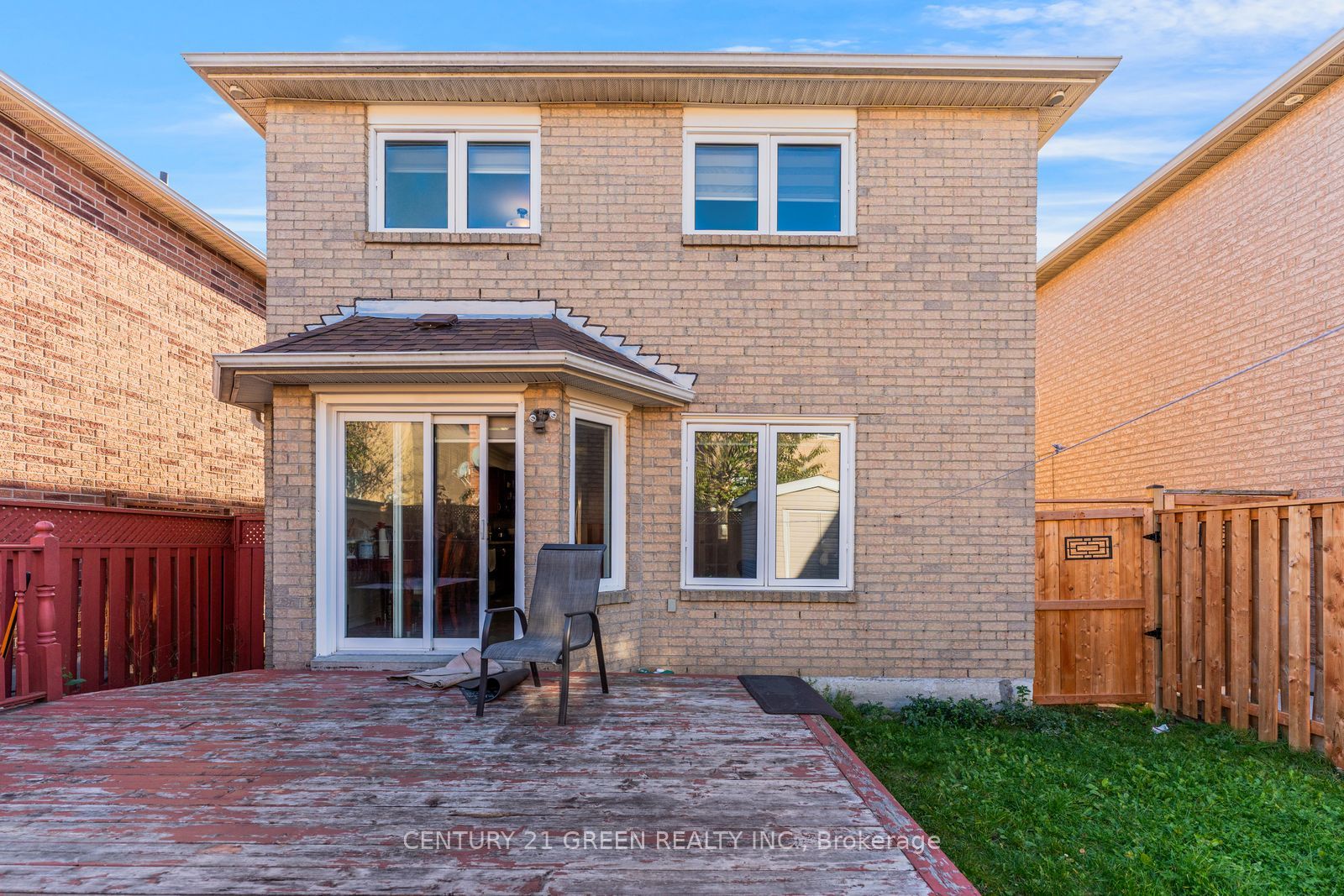 215 Kingknoll Drive Property Photo 48