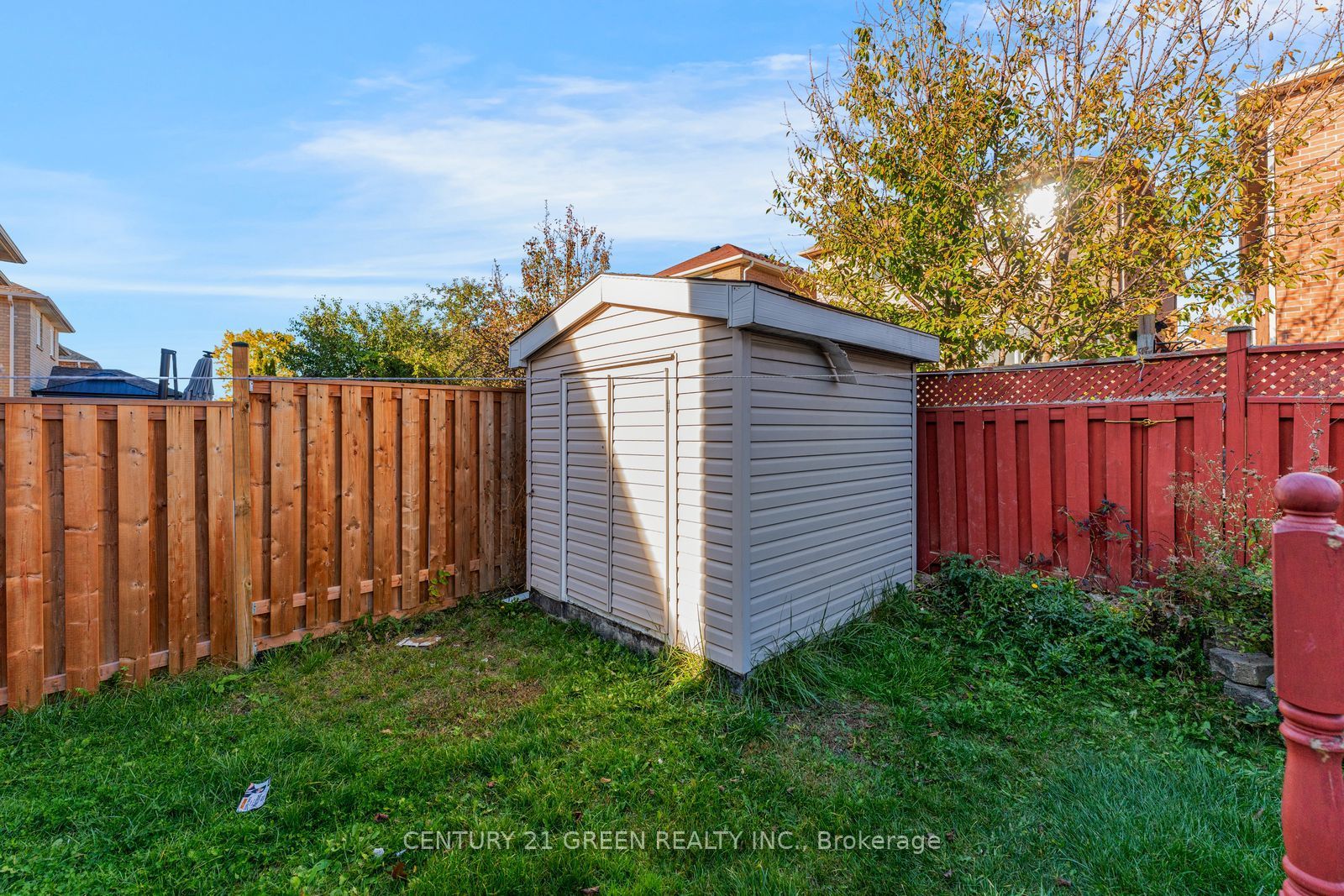 215 Kingknoll Drive Property Photo 50