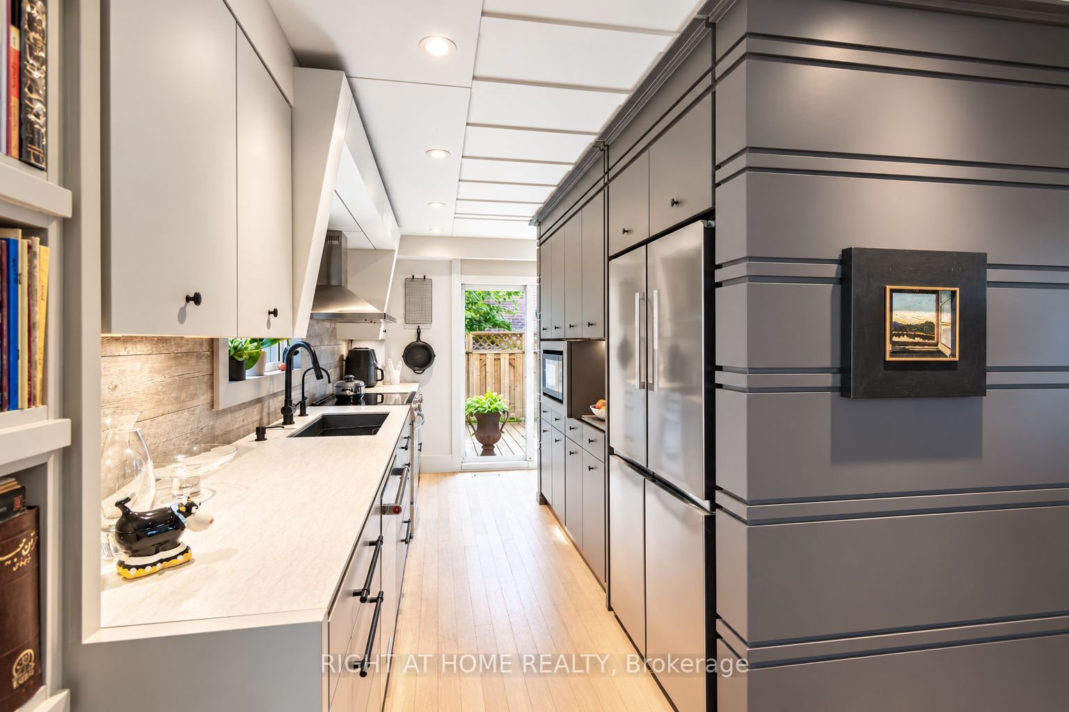 19 Clara Street Property Photo 22