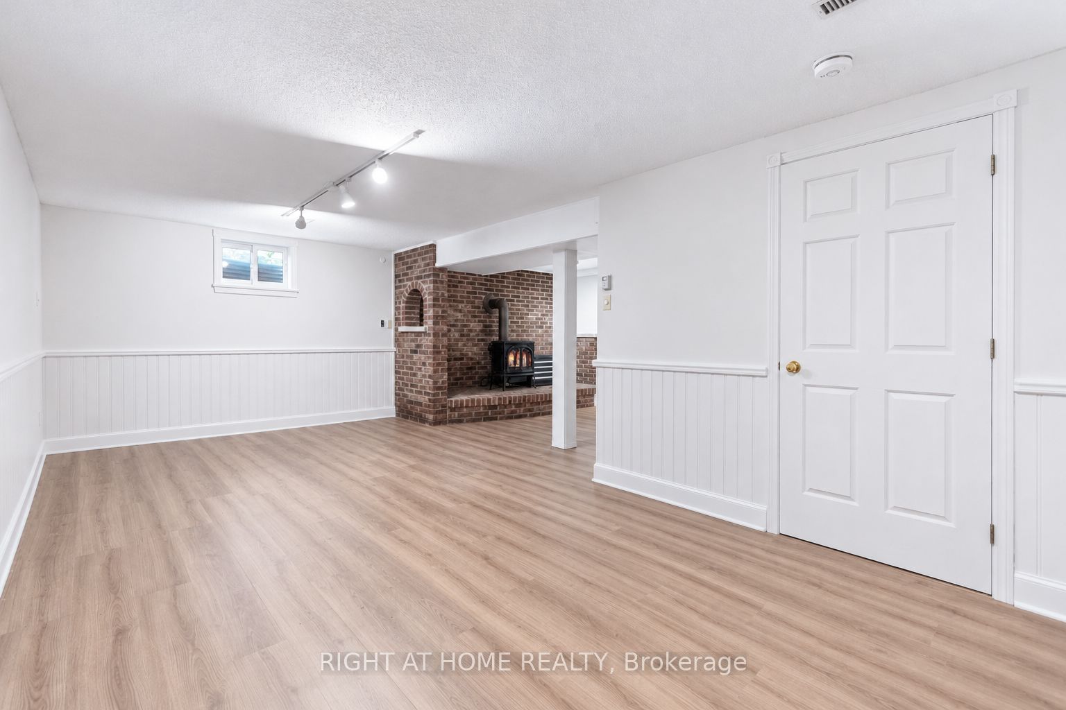 19 Clara Street Property Photo 42