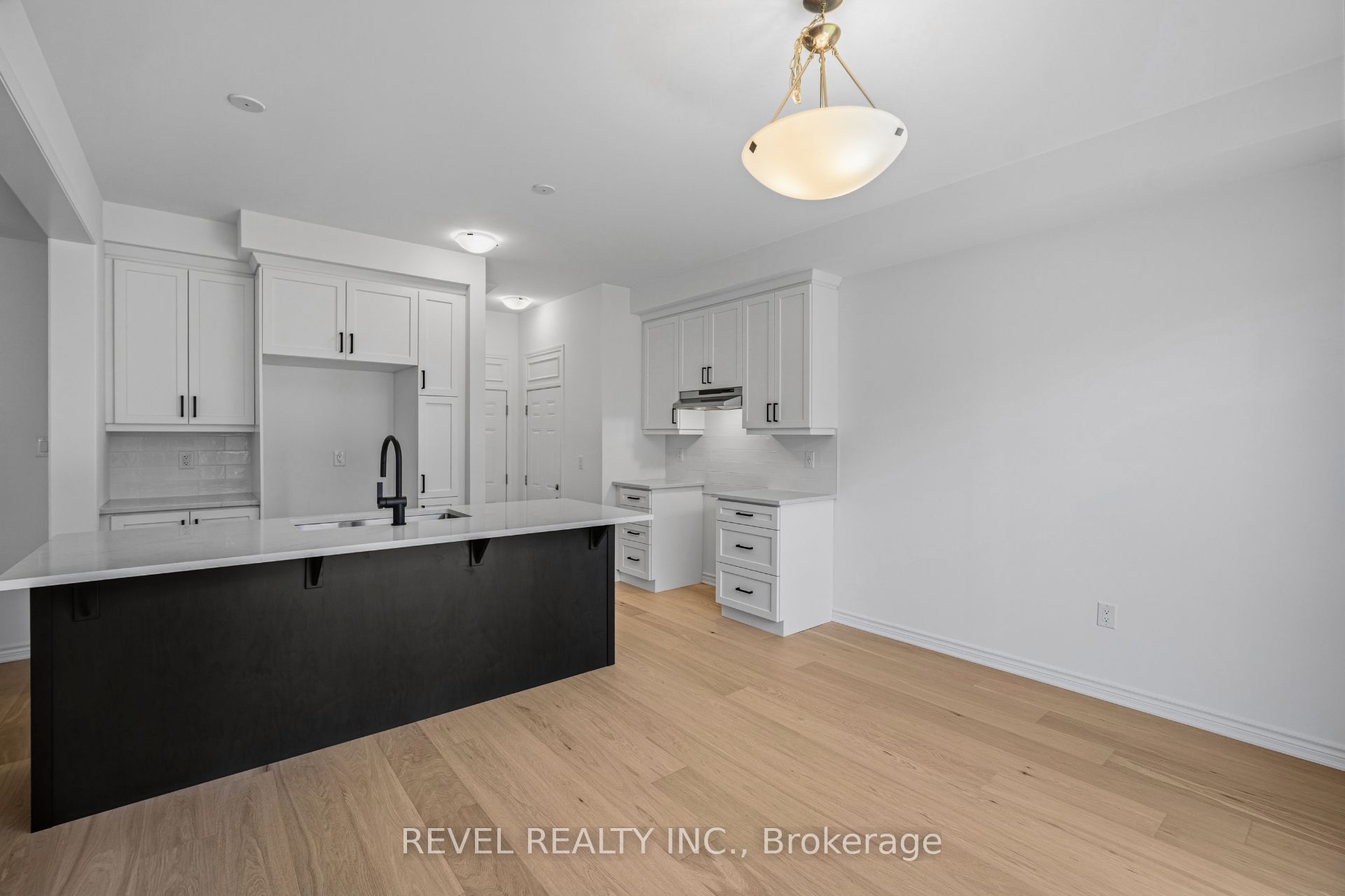 1509 Zilio Terrace Property Photo 10