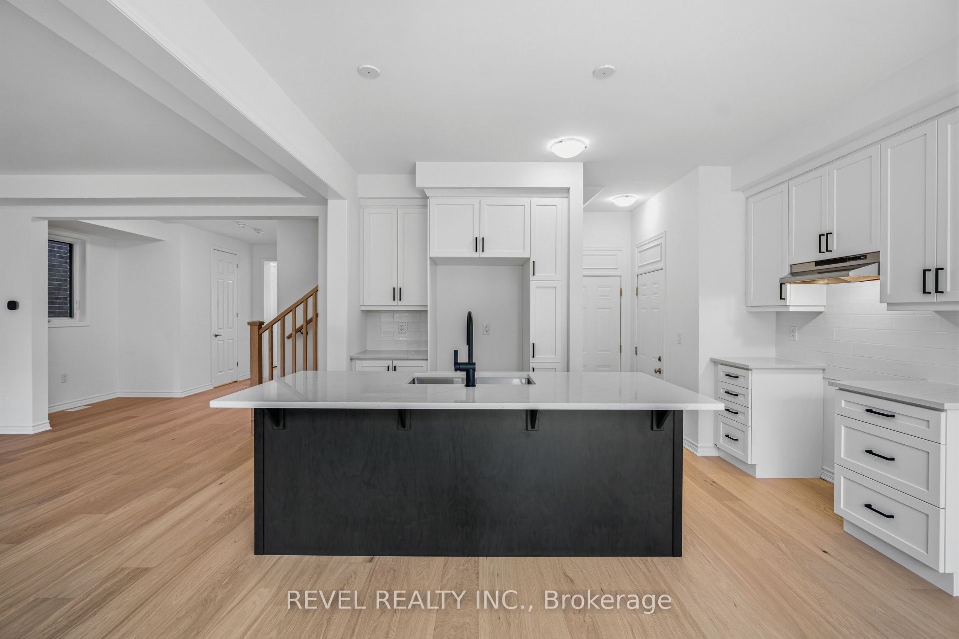 1509 Zilio Terrace Property Photo 15