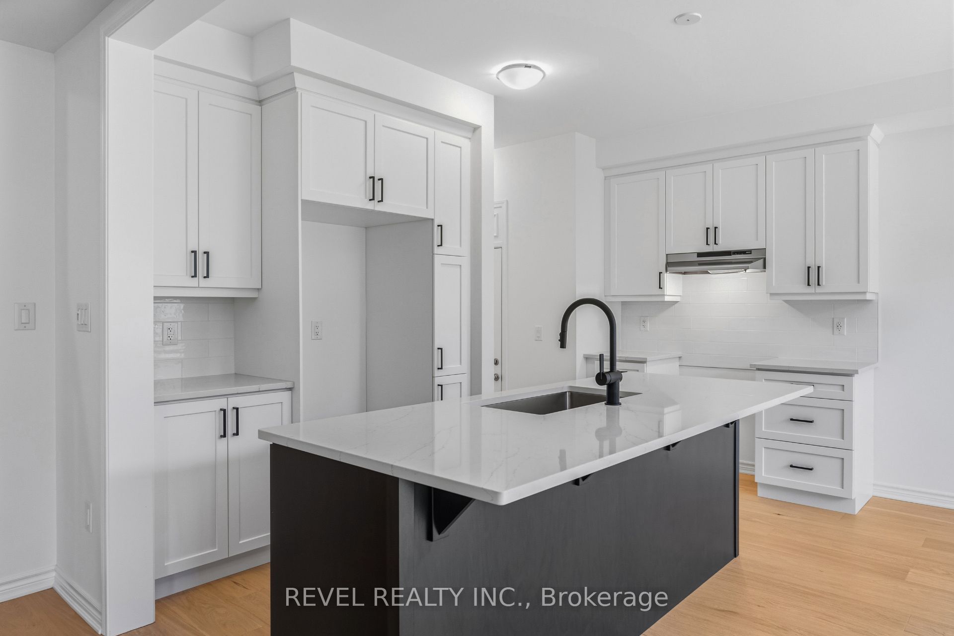 1509 Zilio Terrace Property Photo 16