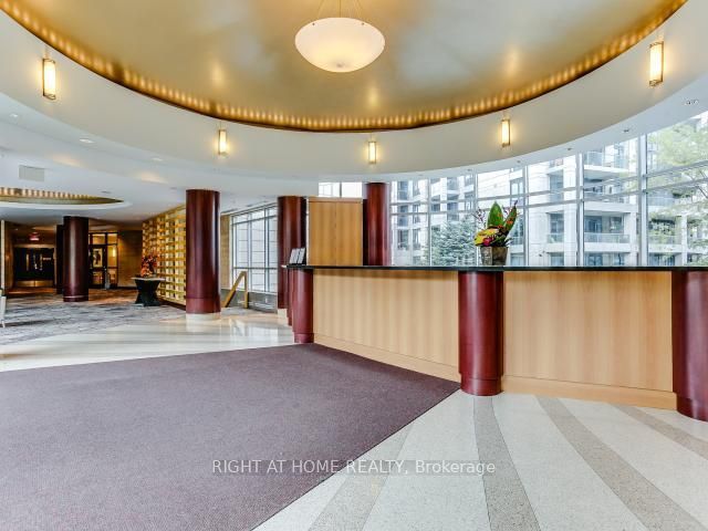 2111 Lake Shore Boulevard W 1008 Property Photo 8