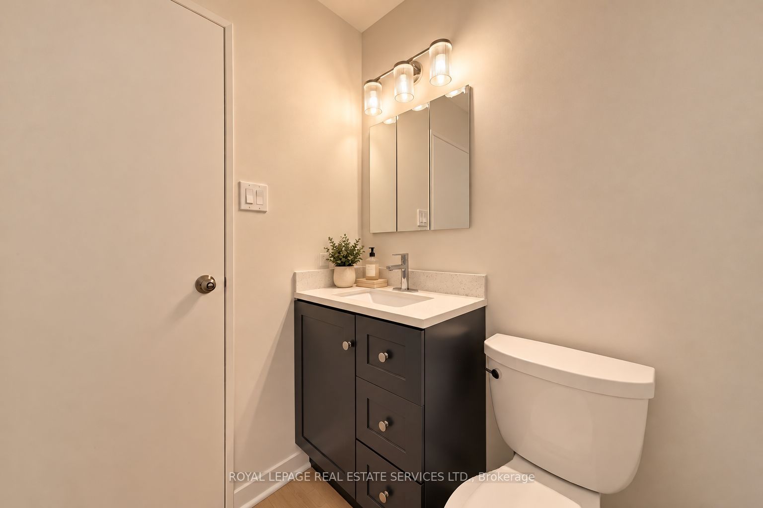 2001 Bonnymede Drive 208 Property Photo 20