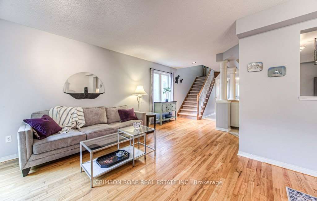 2096 Glenhampton Road Property Photo 15
