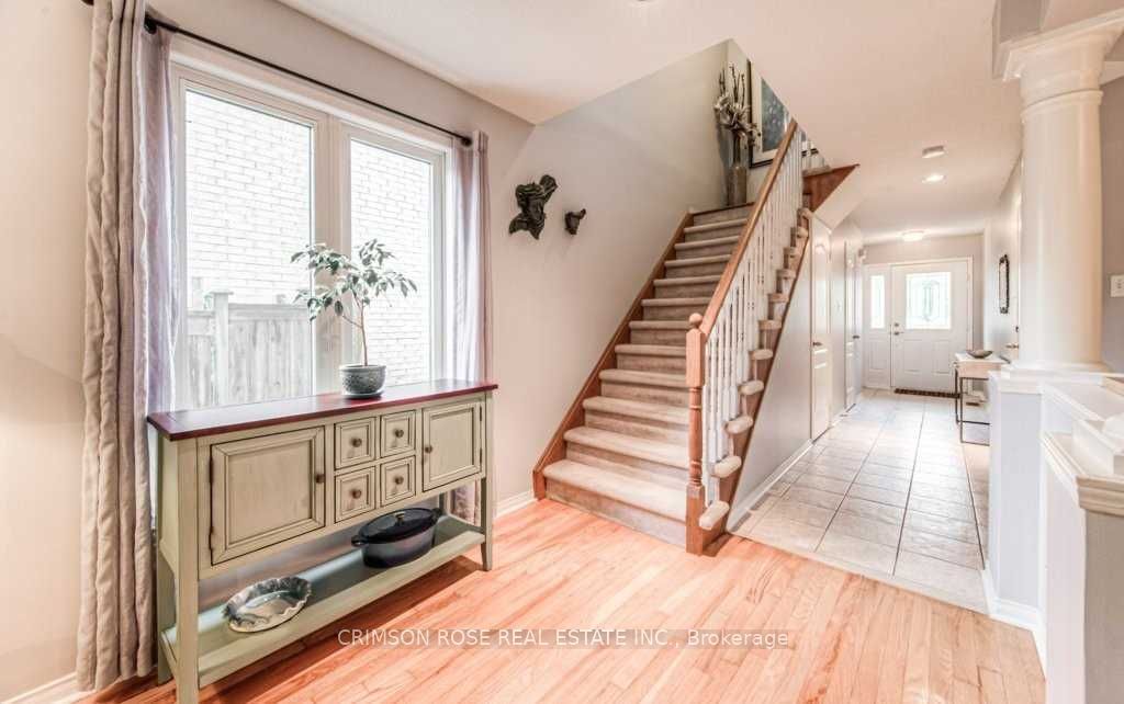 2096 Glenhampton Road Property Photo 17