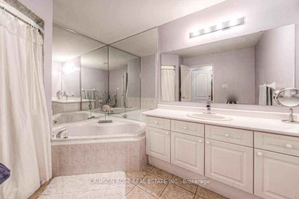 2096 Glenhampton Road Property Photo 23
