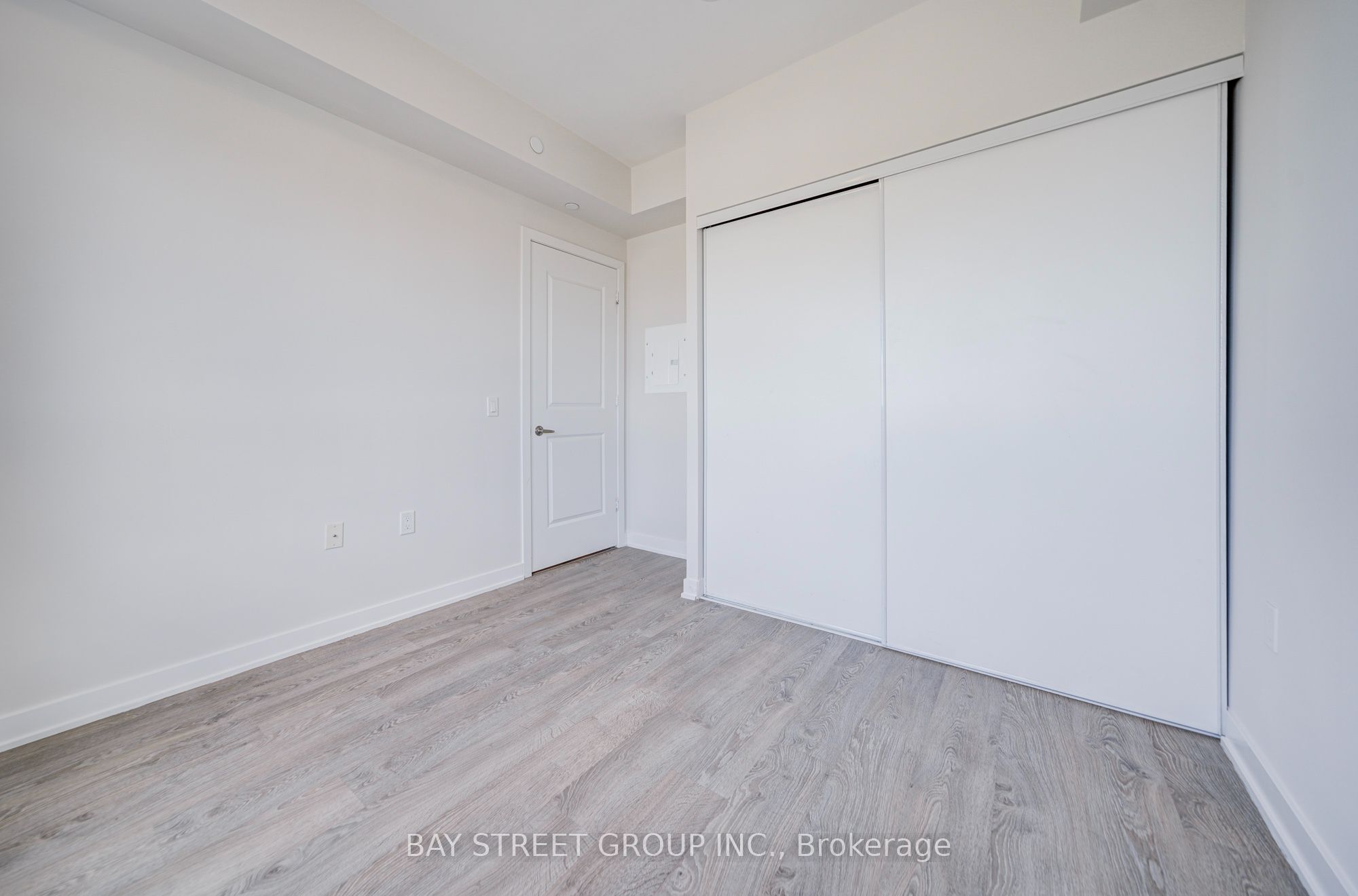 4699 Glen Erin Drive 1610 Property Photo 28