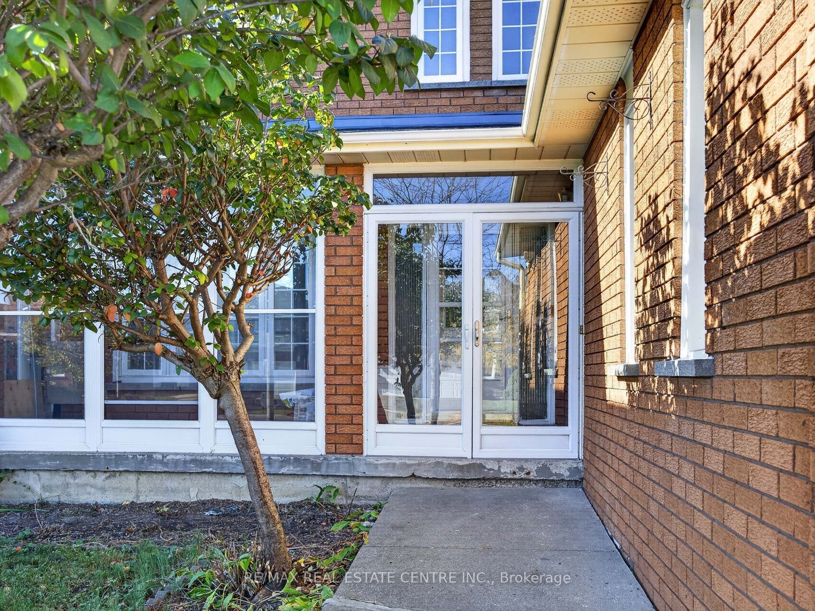 15 Hedgerow Avenue Property Photo 3