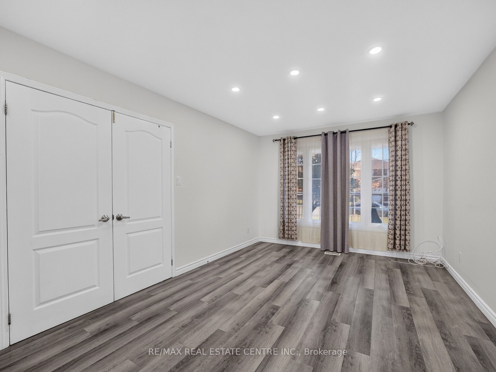 15 Hedgerow Avenue Property Photo 4