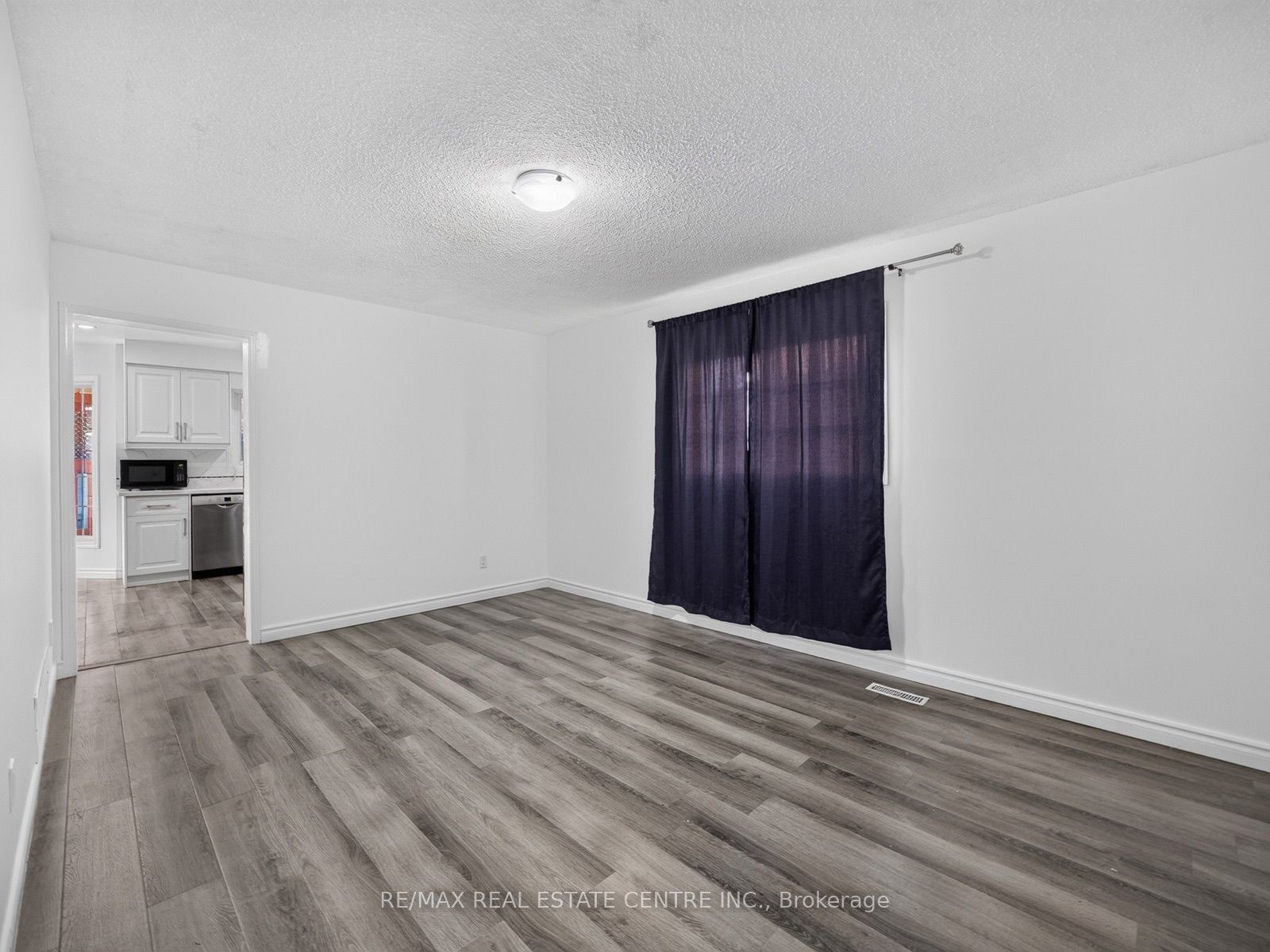 15 Hedgerow Avenue Property Photo 5