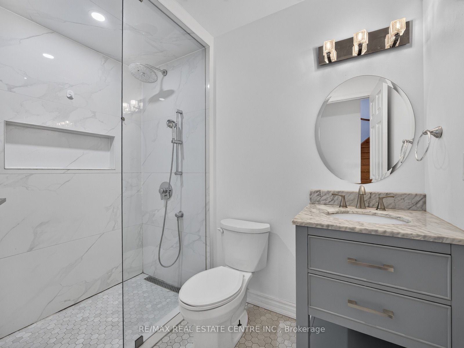 15 Hedgerow Avenue Property Photo 6