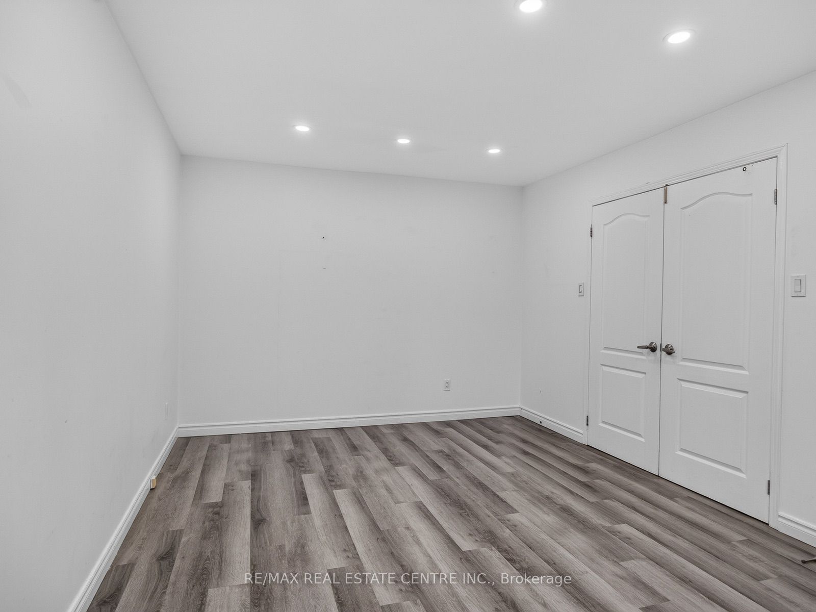 15 Hedgerow Avenue Property Photo 7